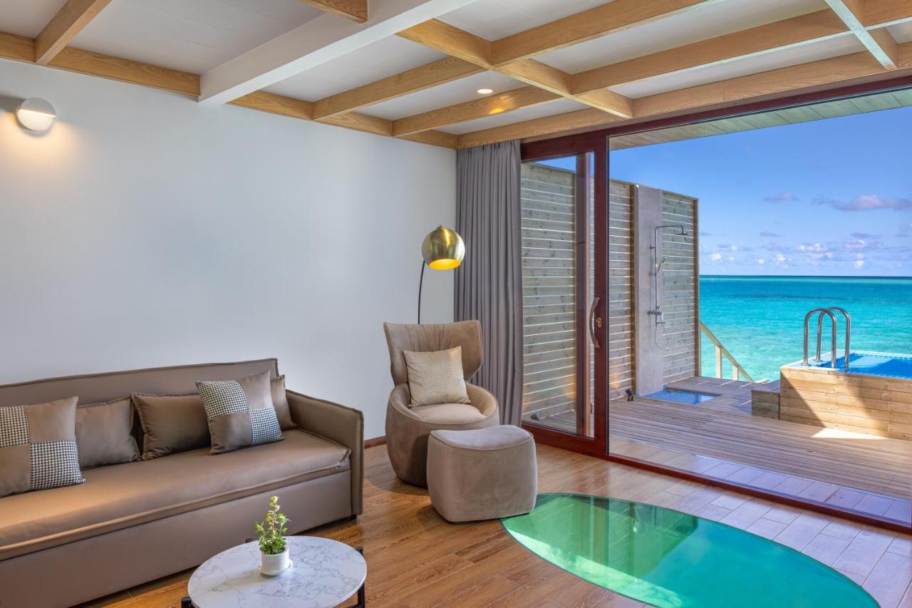 Maisonette-Villa über dem Wasser mit eigenem Pool