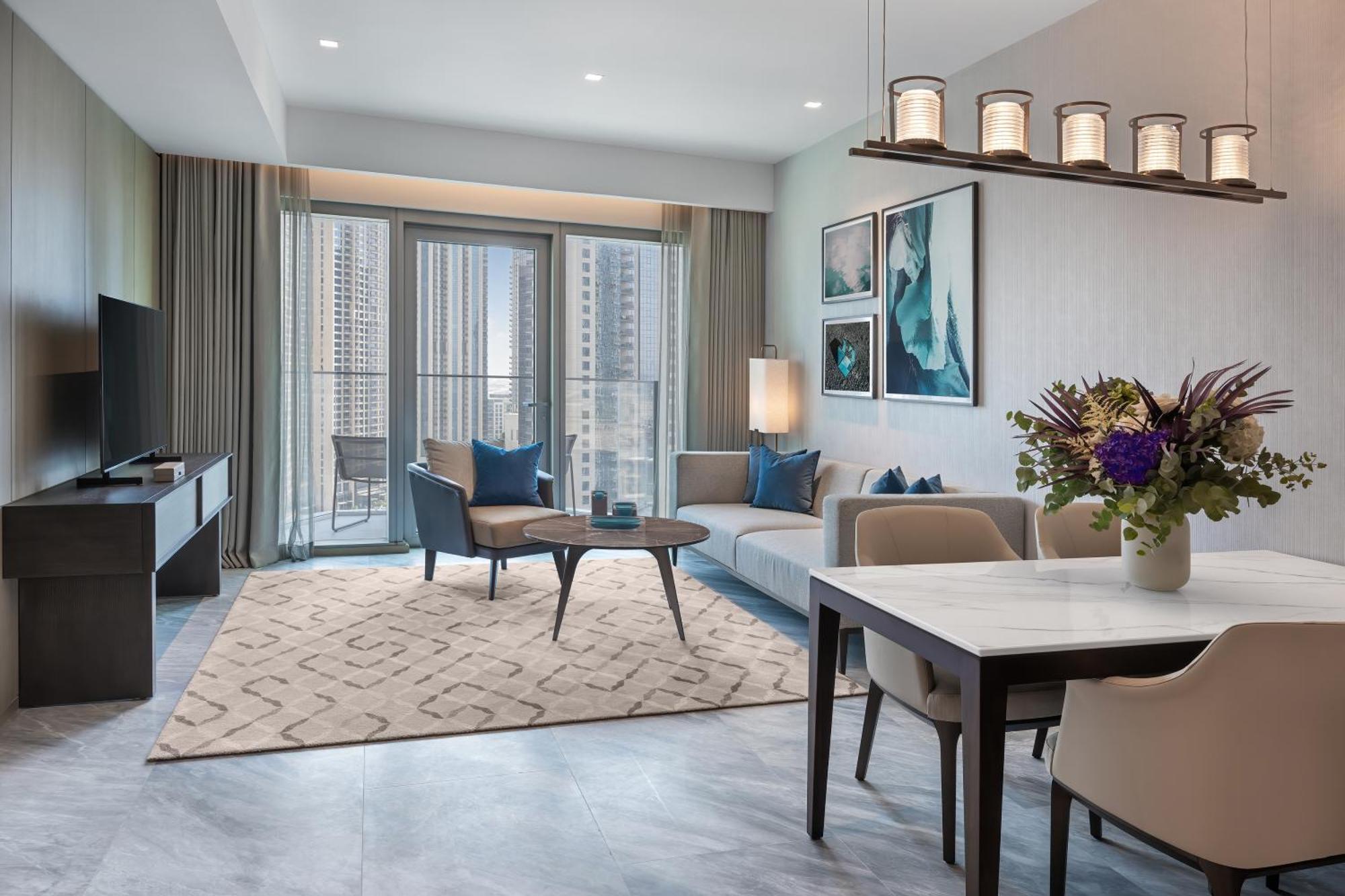 City View Executive Suite Club Lounge access Afternoon Tea Evening Drinks & Canapes all refreshments King Bed,1319518225:JPEG