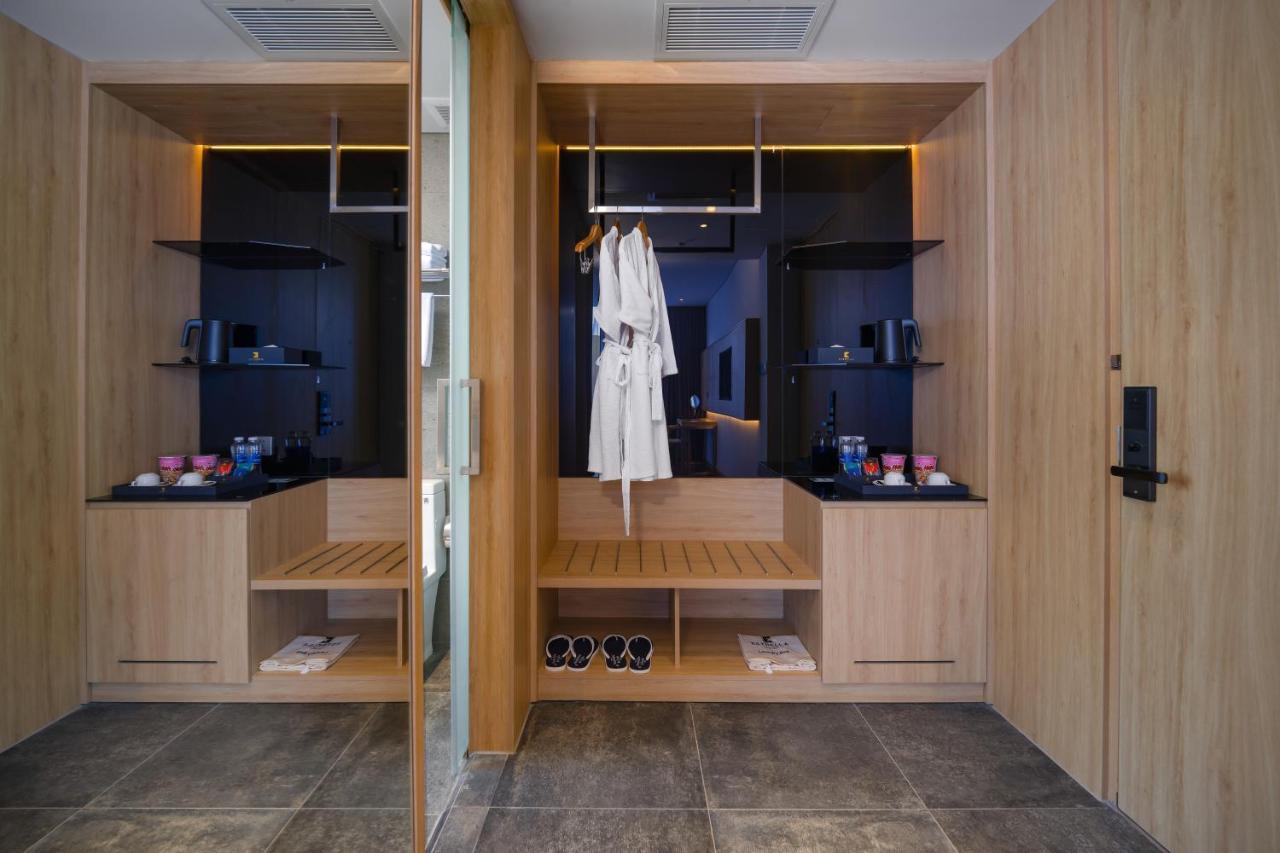 Deluxe Double Bathtub