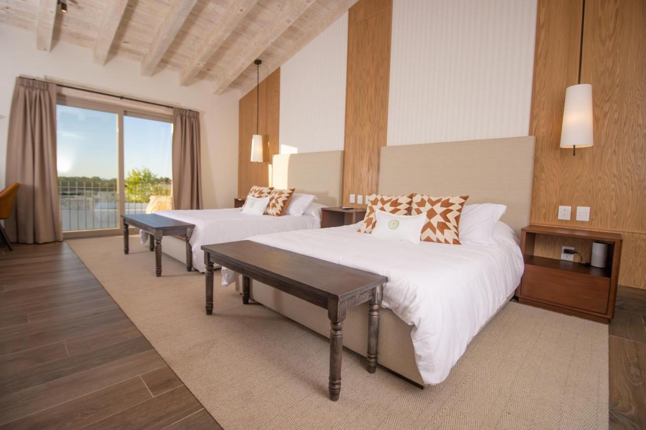 Double Room,1483386278:JPEG