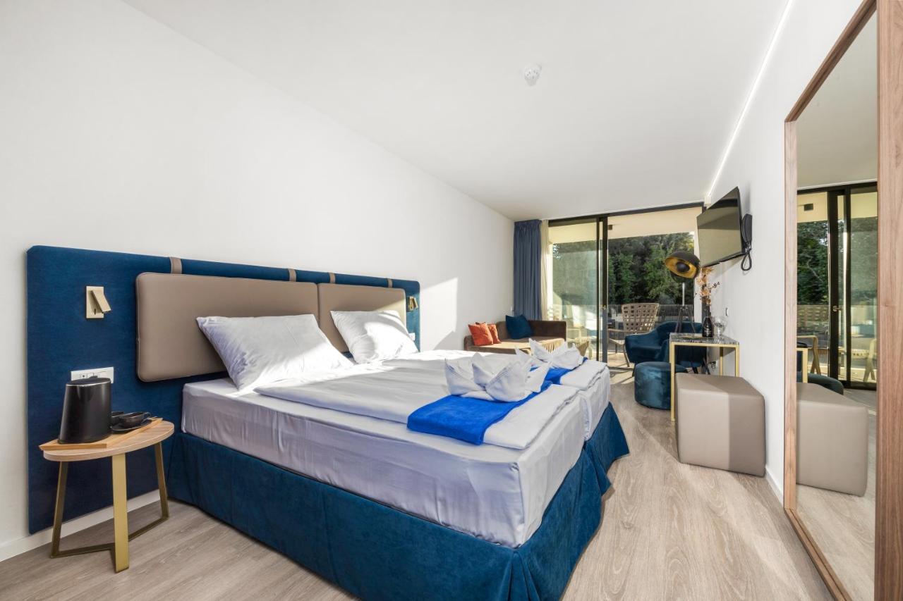 Triple Room Balcony