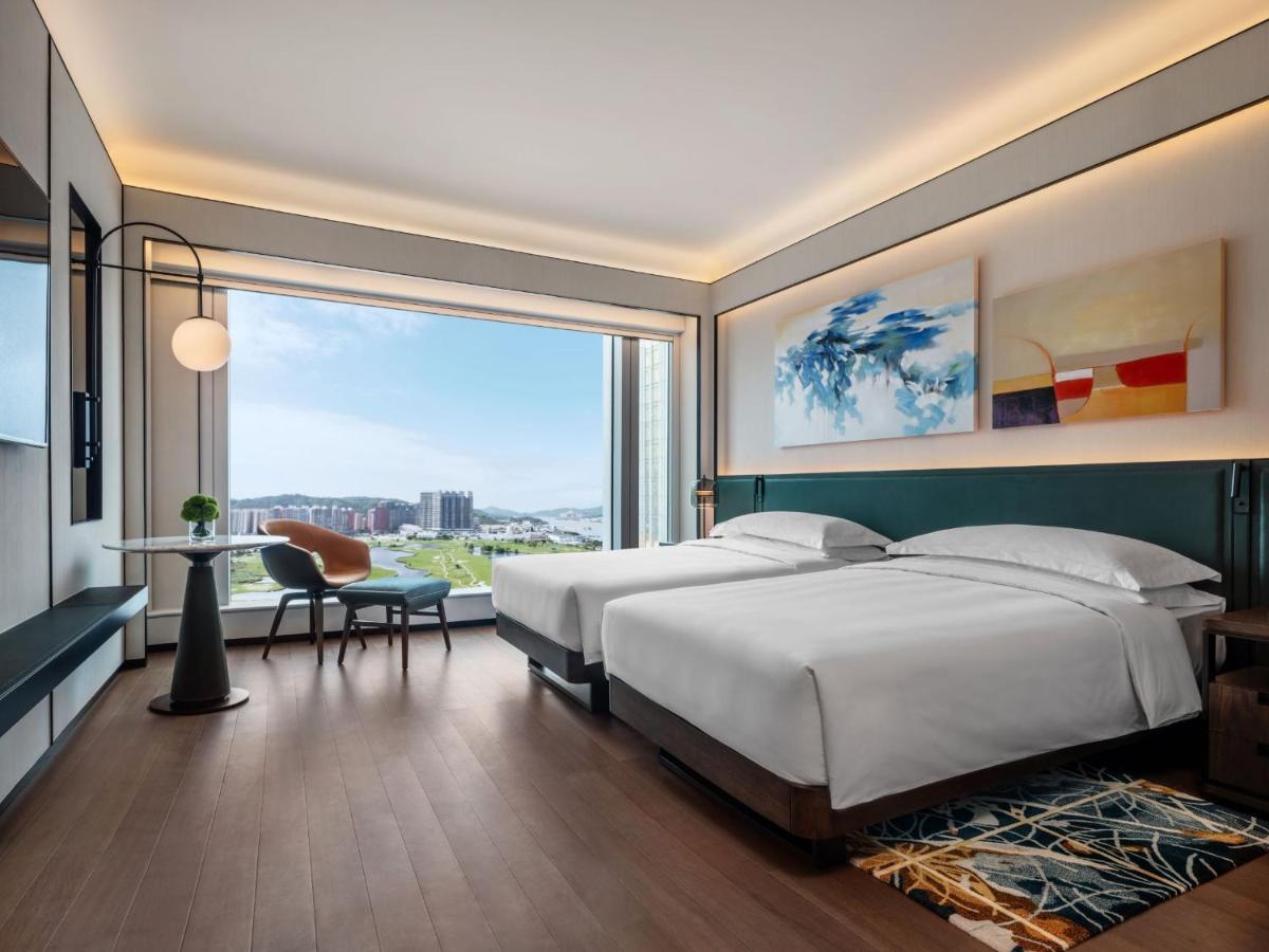 2 Twin Beds (High Floor)