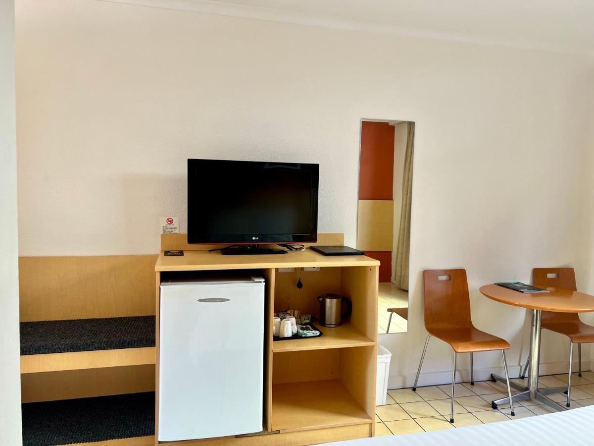 Classic Double & Single Room