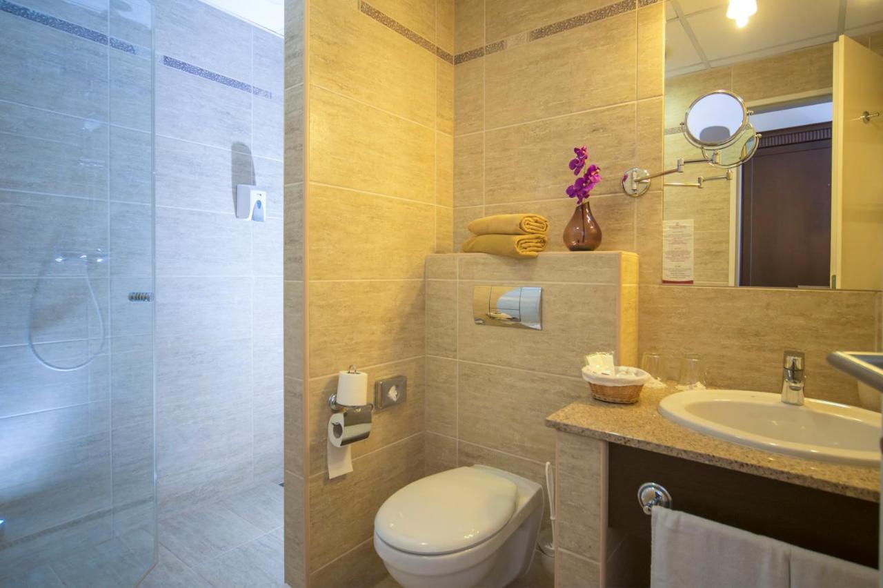 Superior Double Room,1563262012:JPEG
