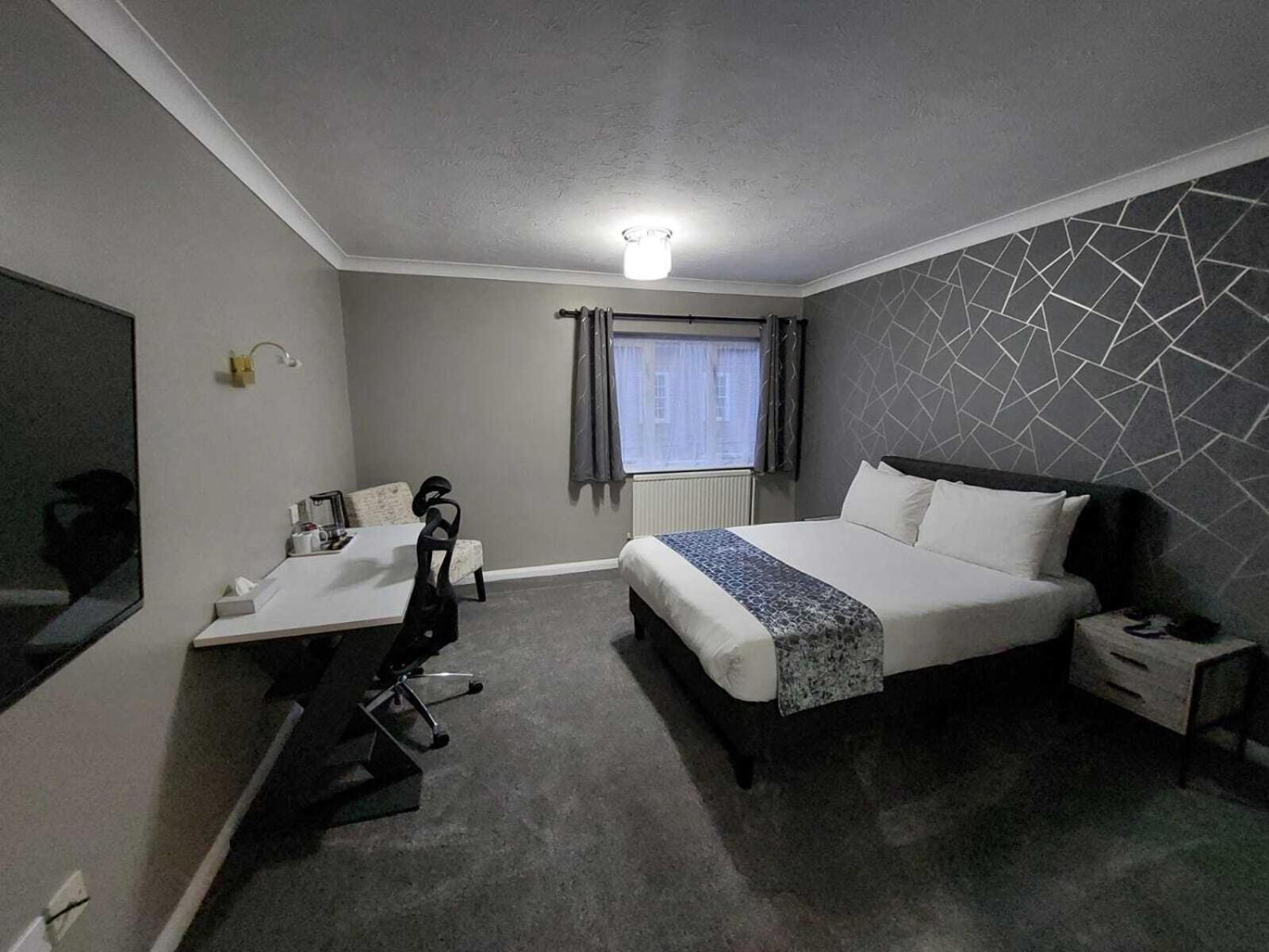 Standard King Room