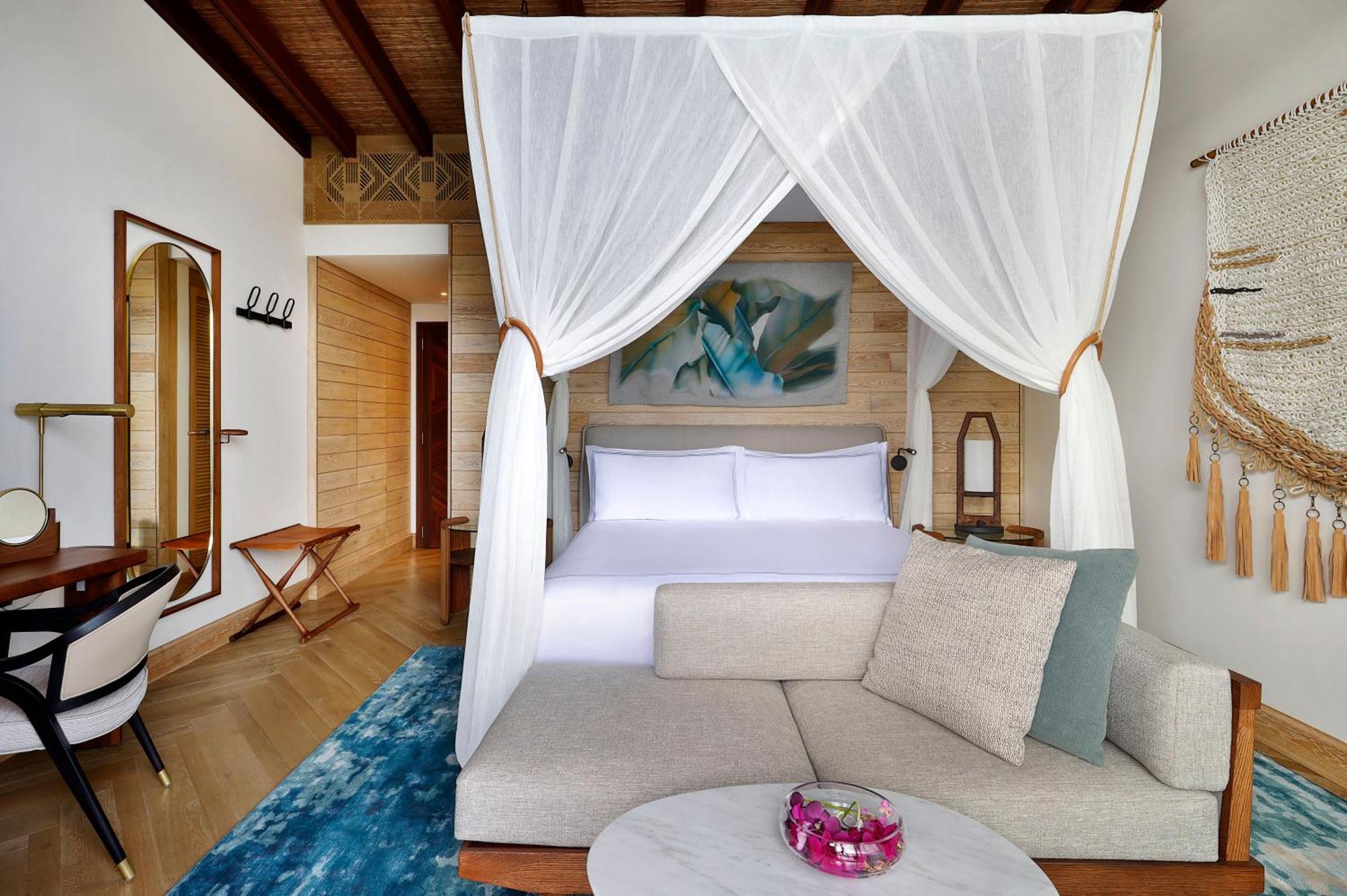 One-Bedroom Suite with Plunge Pool