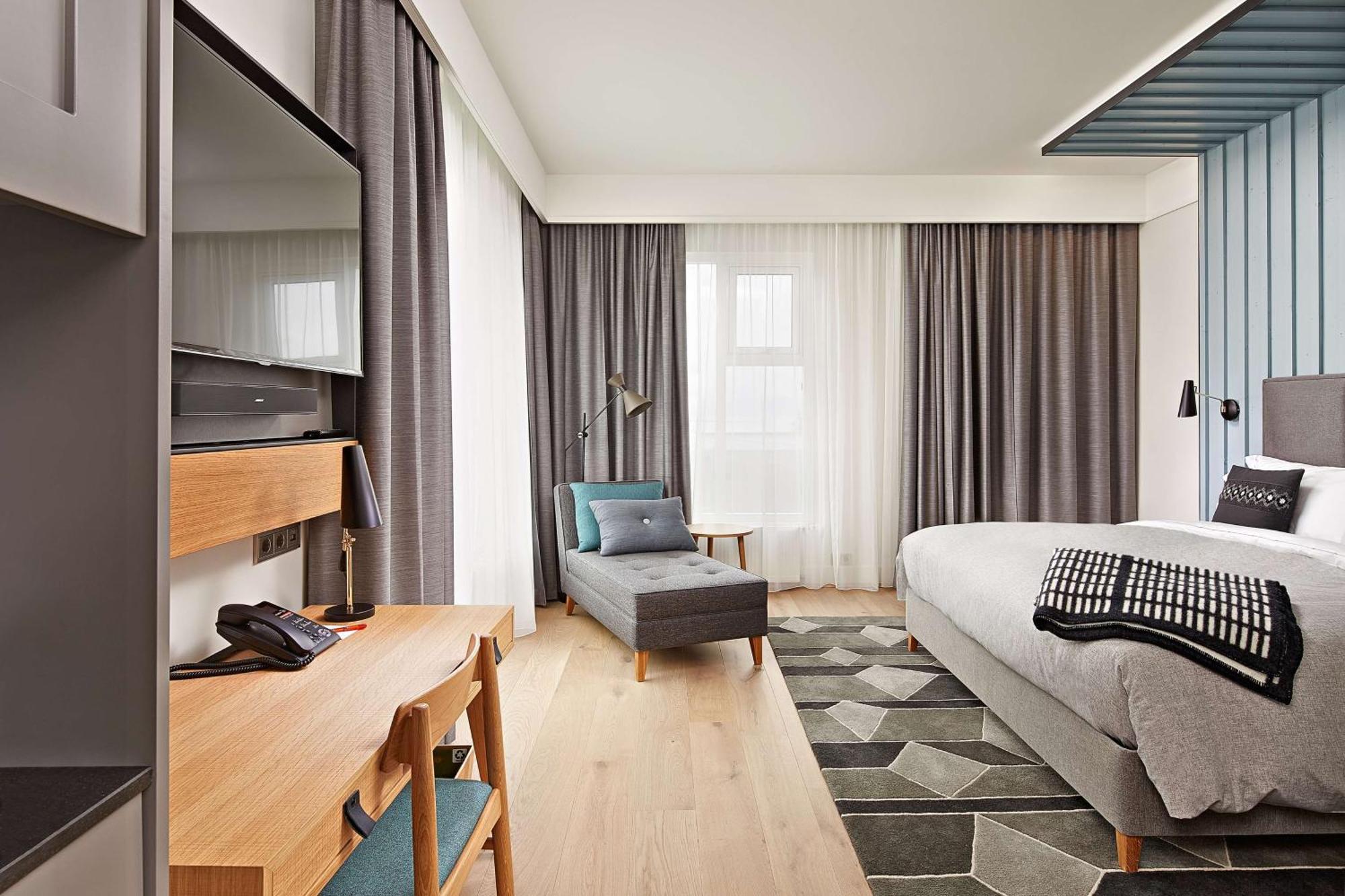 Premium King Room