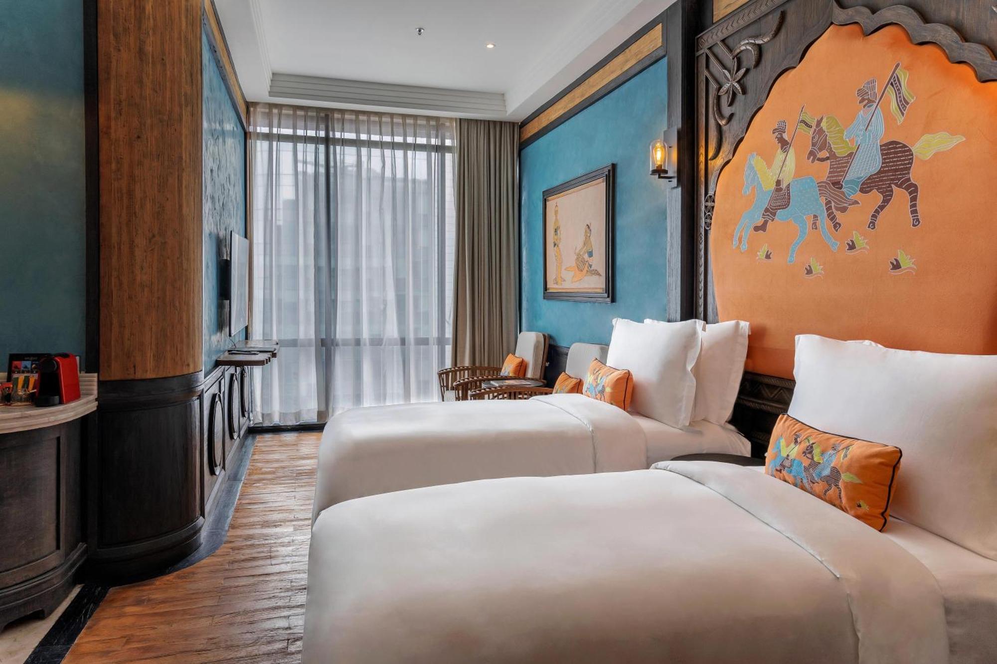 Superior Room King or Twin Bed,1542800377:JPEG