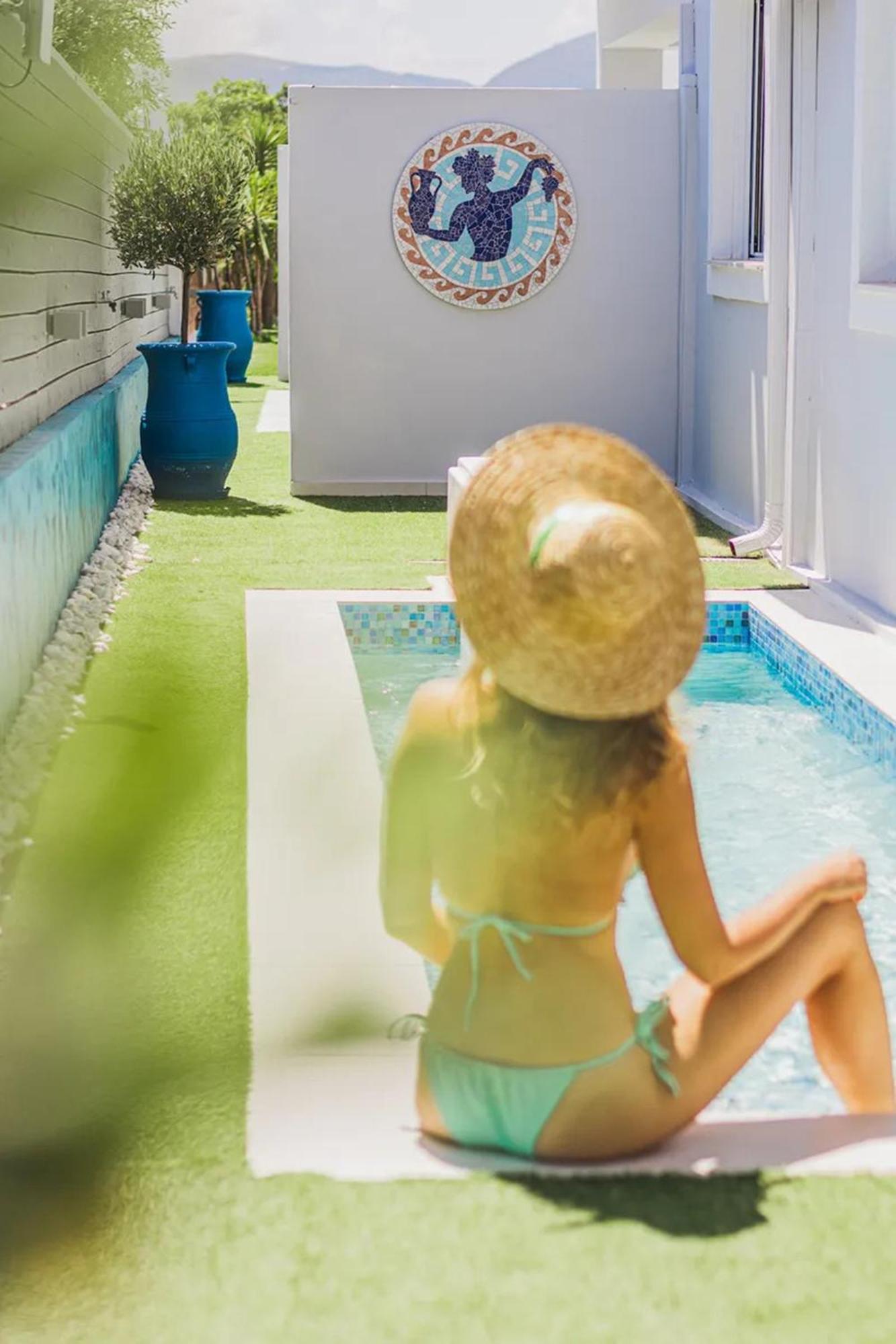 Deluxe Suite Private Pool