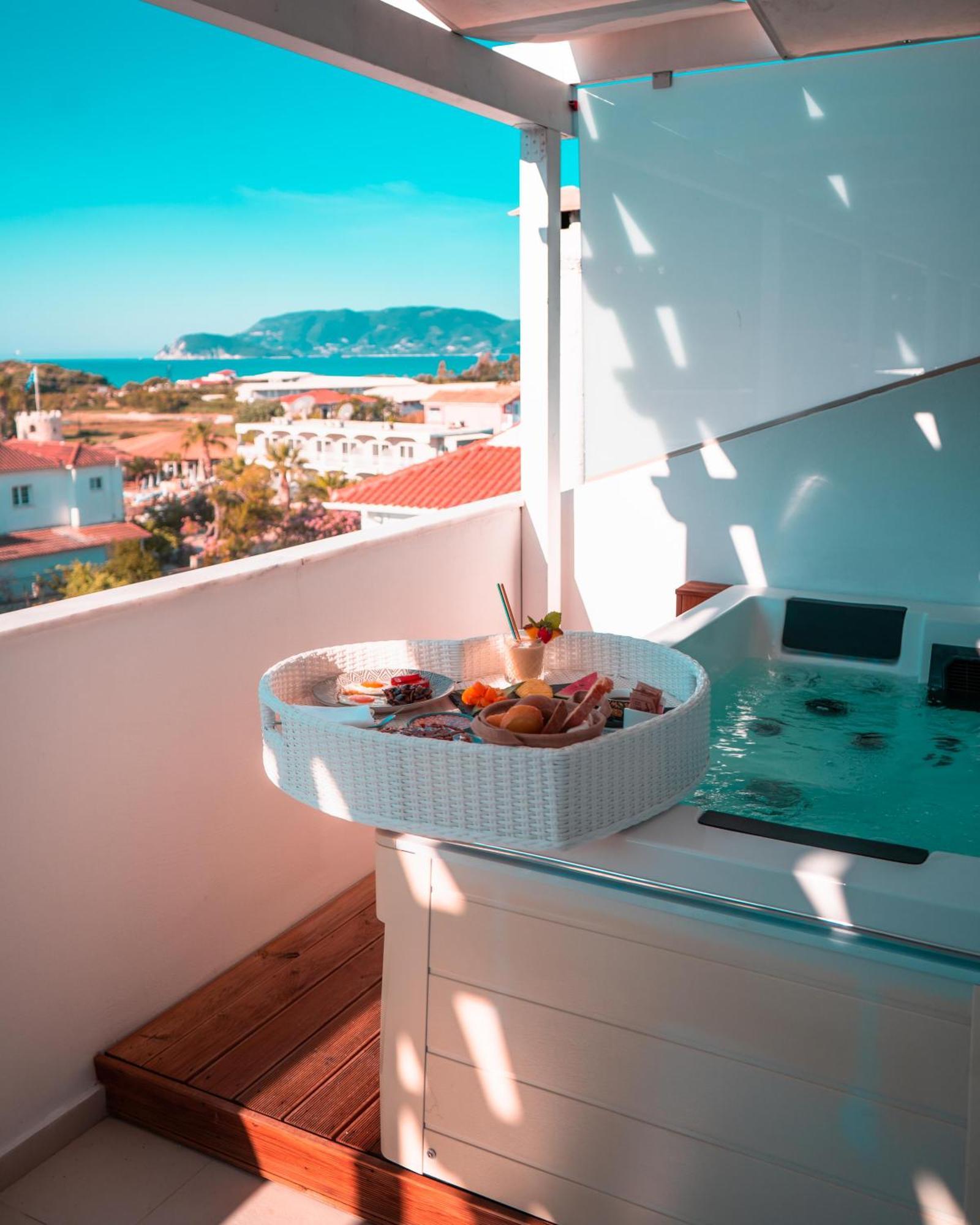 Superior Suite Private Jacuzzi