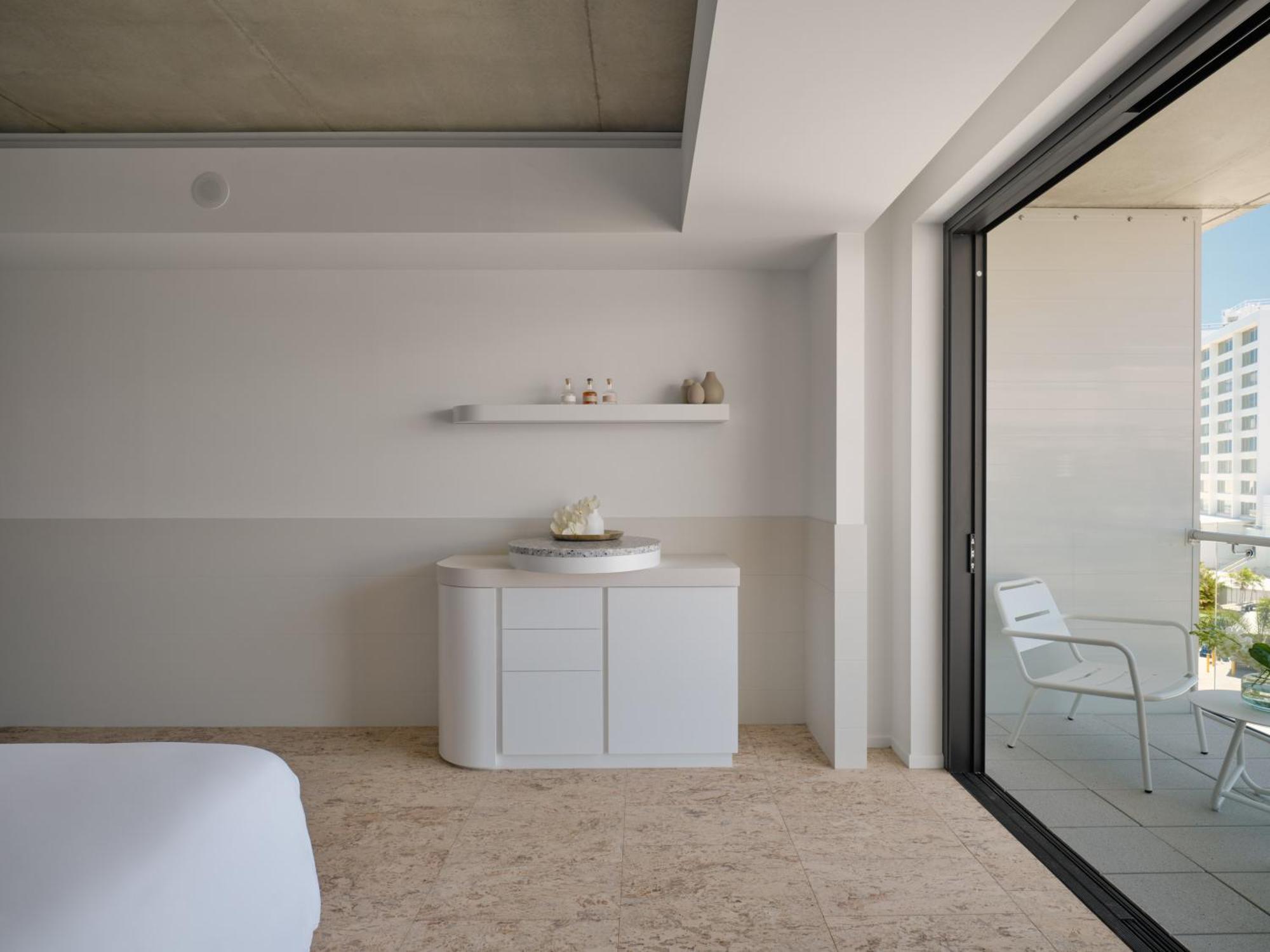 Marina Accessible King or Twin Room