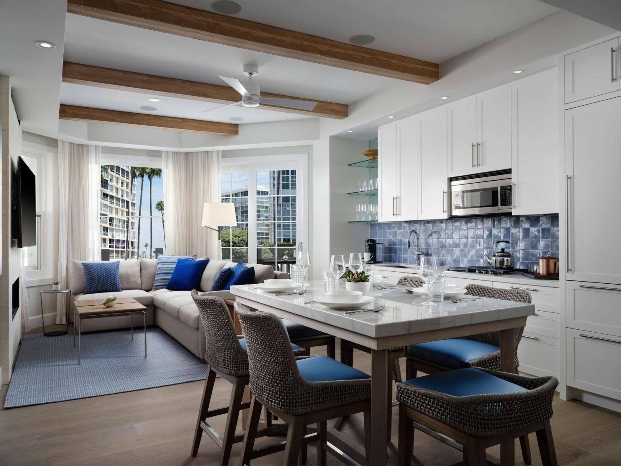Shore Residence with Bay View