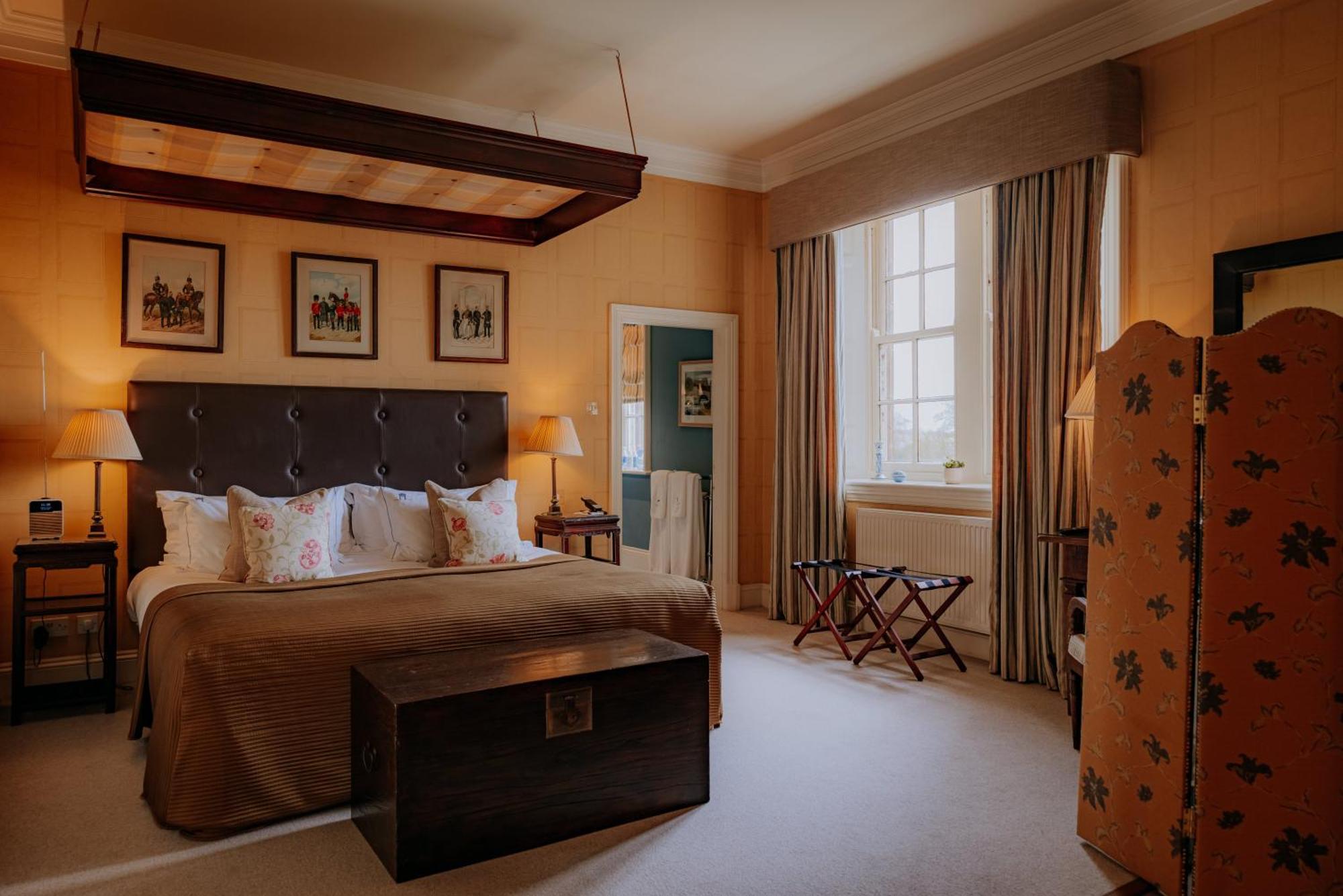 Junior Suite,1516354069:JPEG