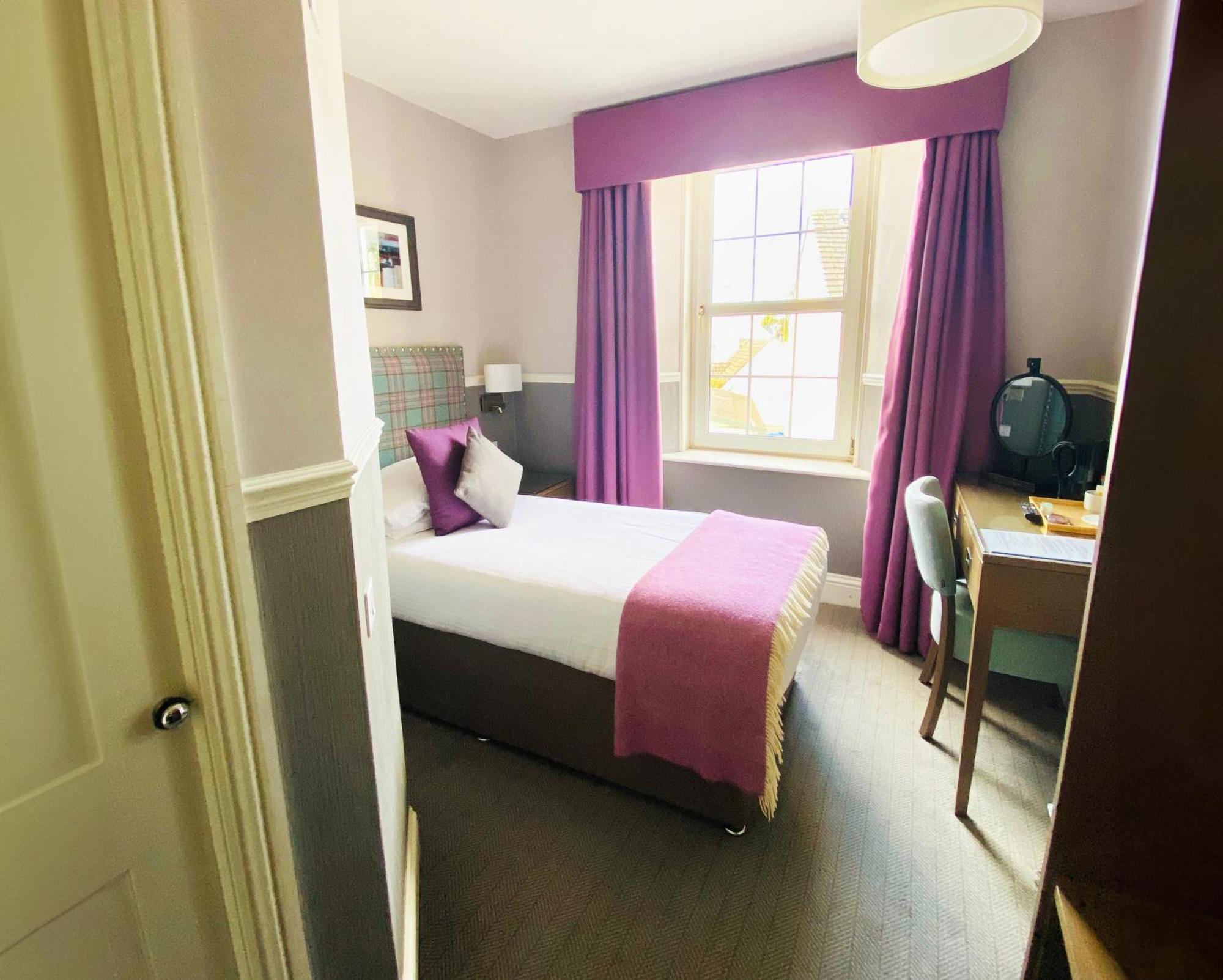 Classic Single Room,1516387720:JPEG