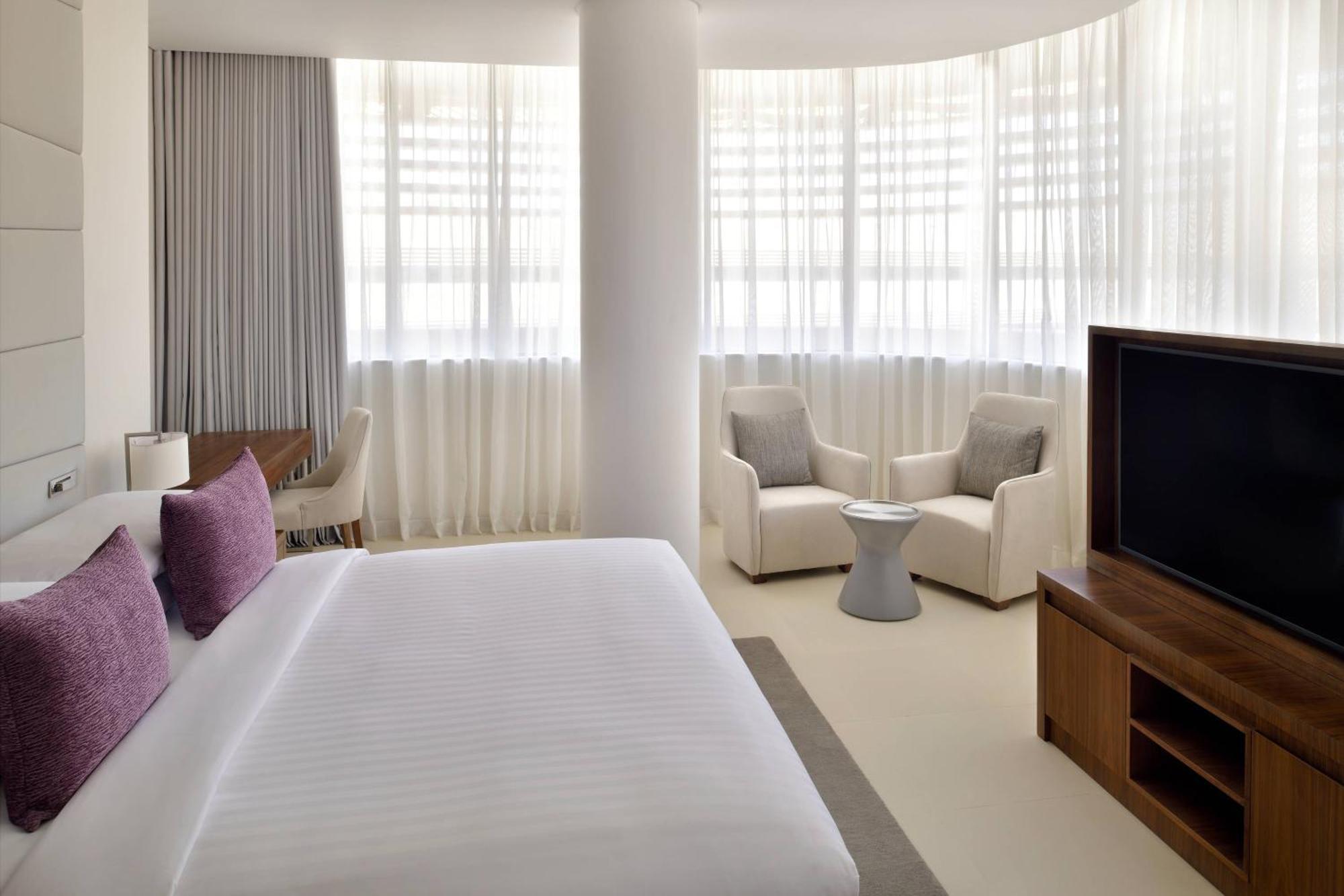 Diplomatic Suite, Concierge lounge access, 2 Bedroom Suite