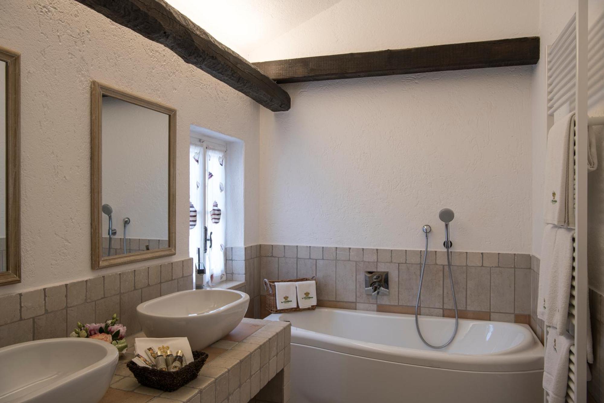 Suite Annex,1524330952:JPEG
