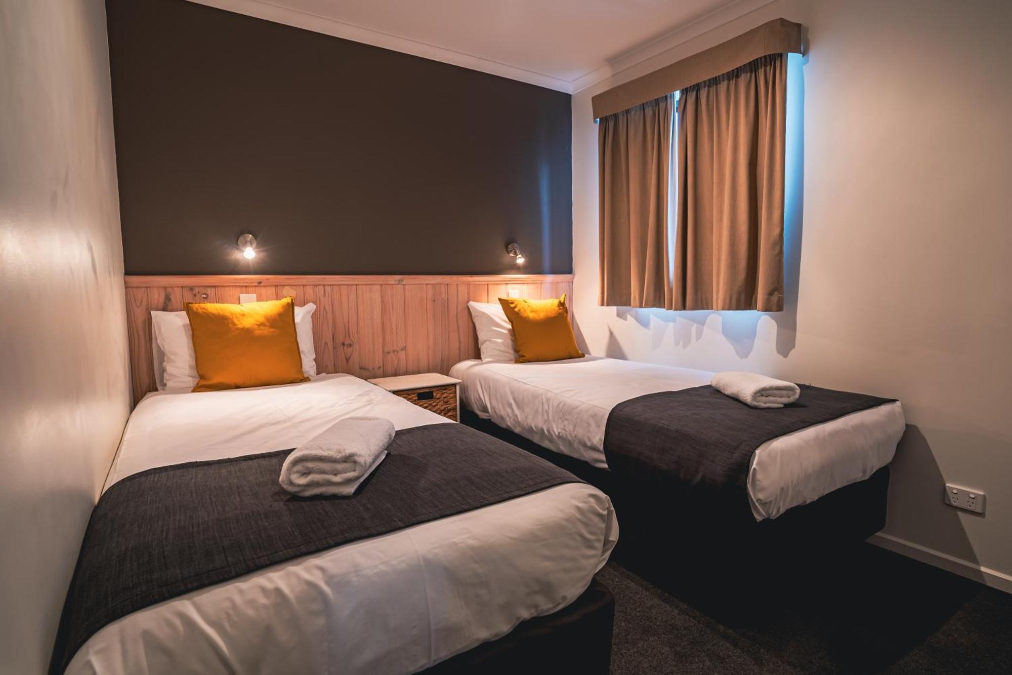 Two-Bedroom Apartment,1525813306:JPEG