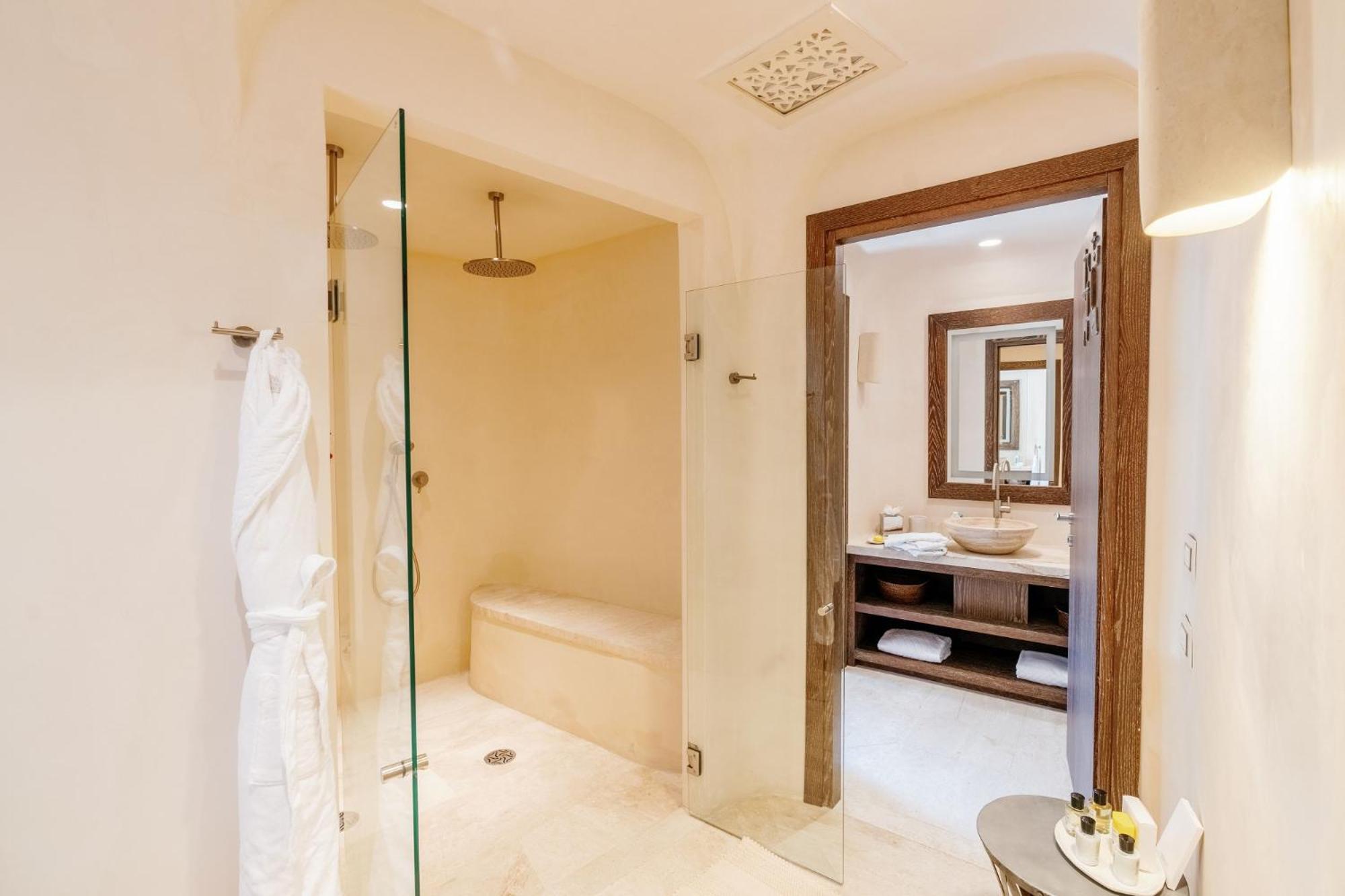 Deluxe Villa,1526600578:JPEG