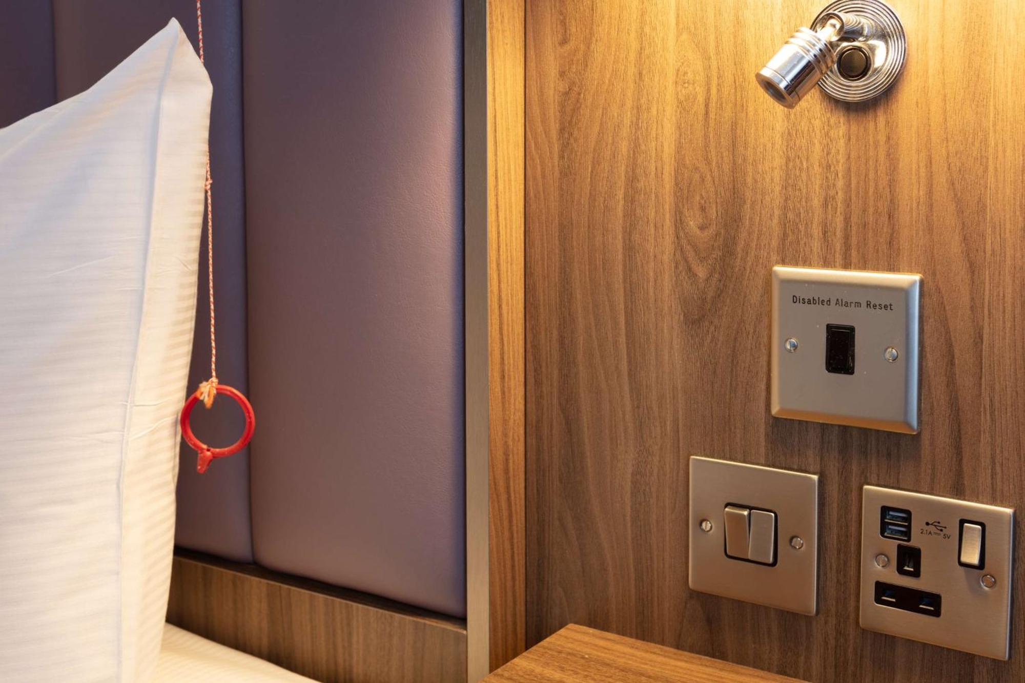 Queen Room - Mobility Access