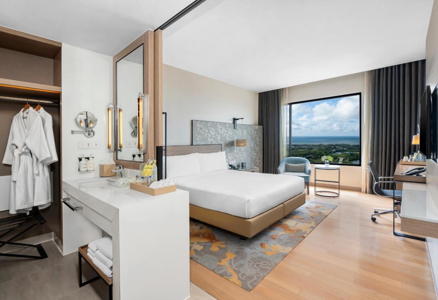 Standard King Room