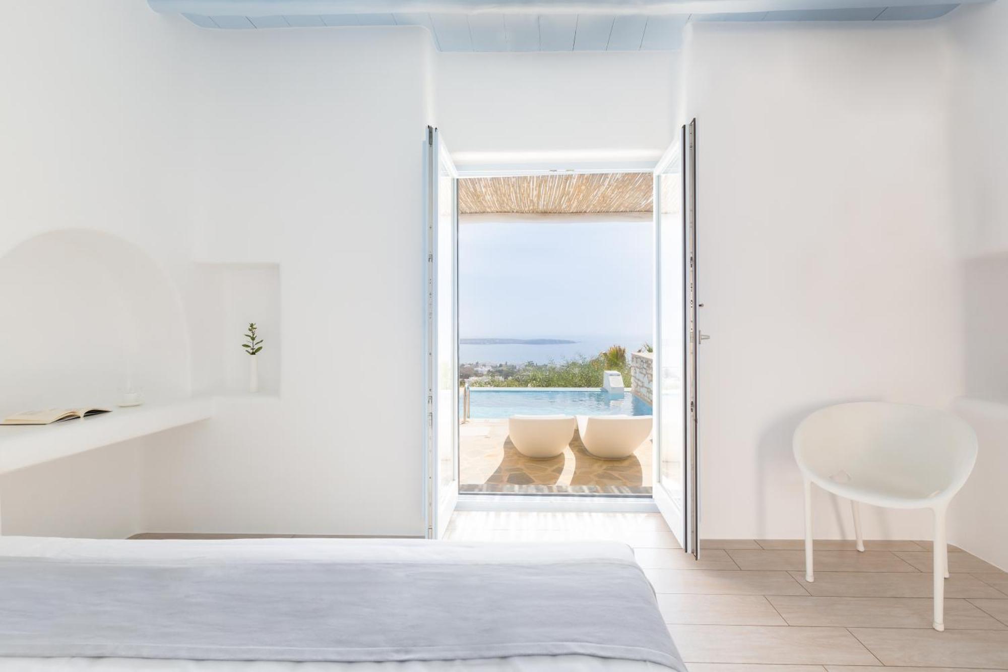 Superior Suite Sea View & Private Pool