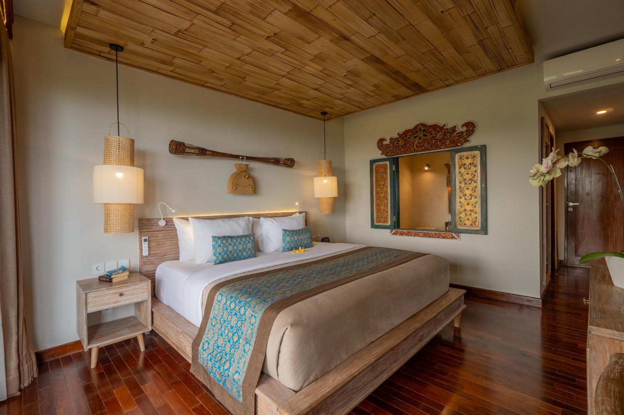 Double or Twin Room with View
