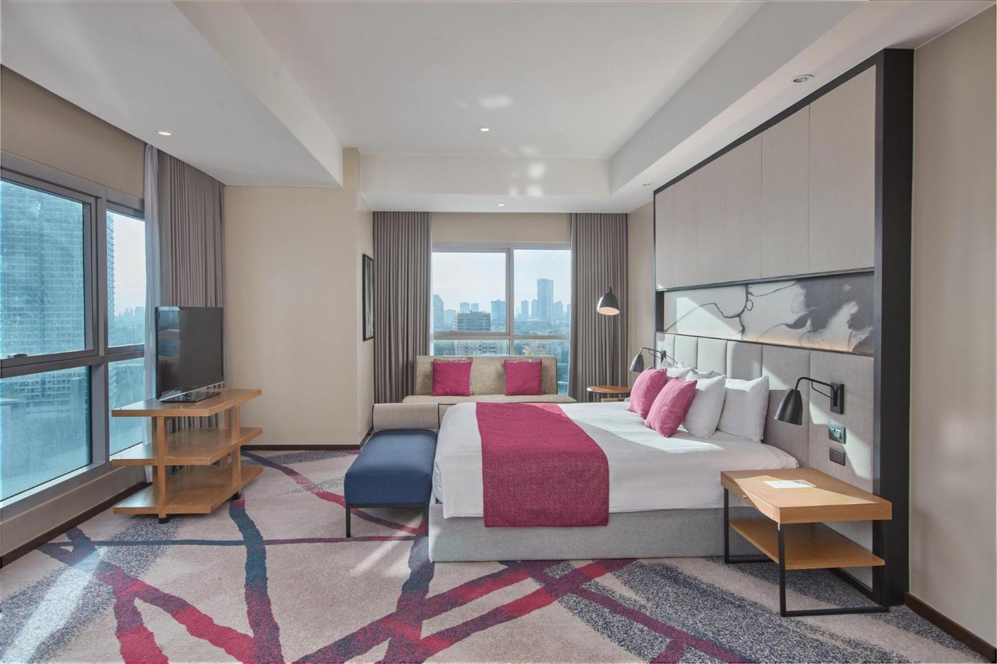 Premier King Room