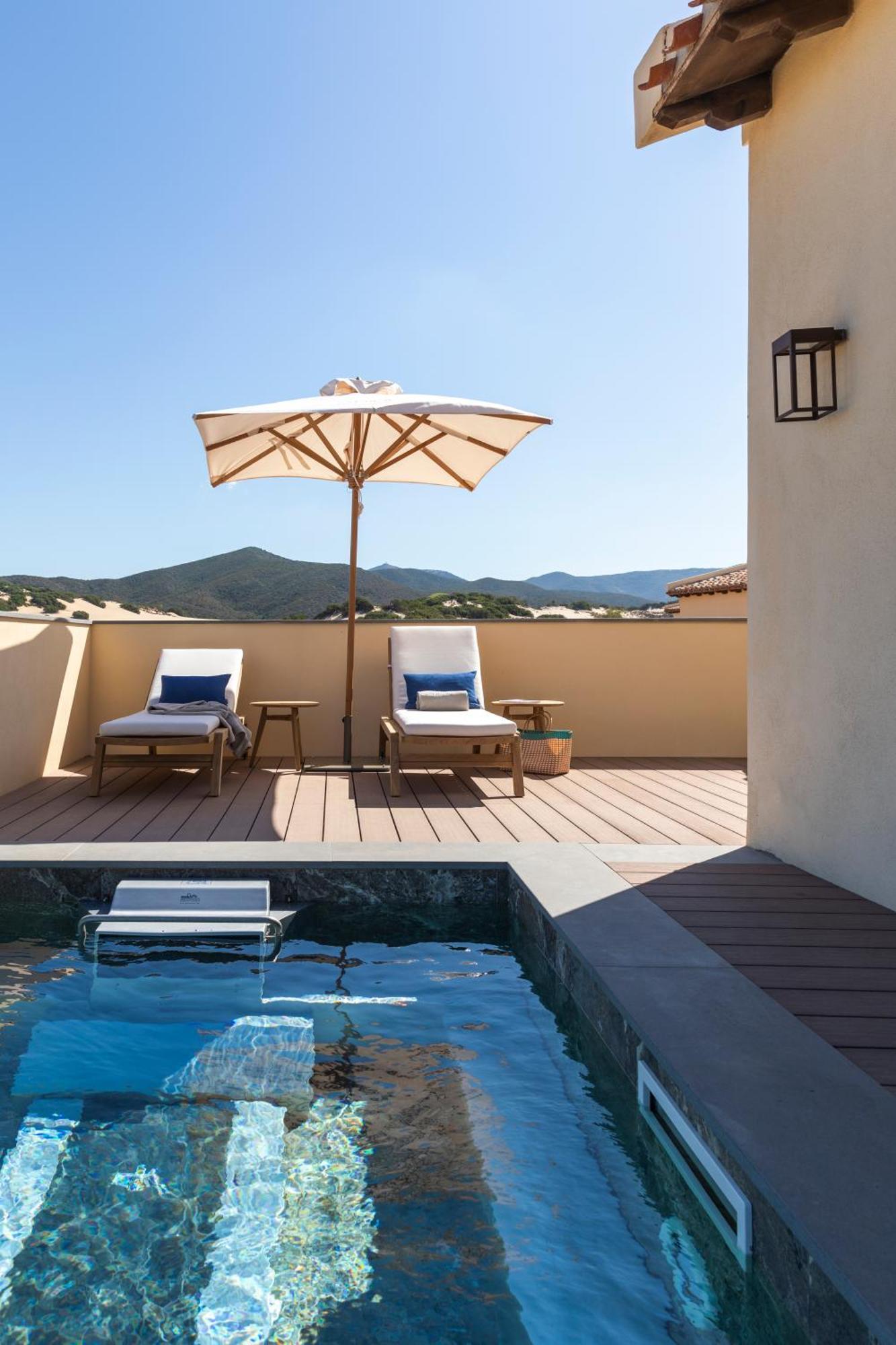 Master Suite with Private Pool