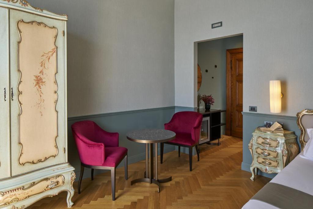 King Room Balcony,1539939115:JPEG