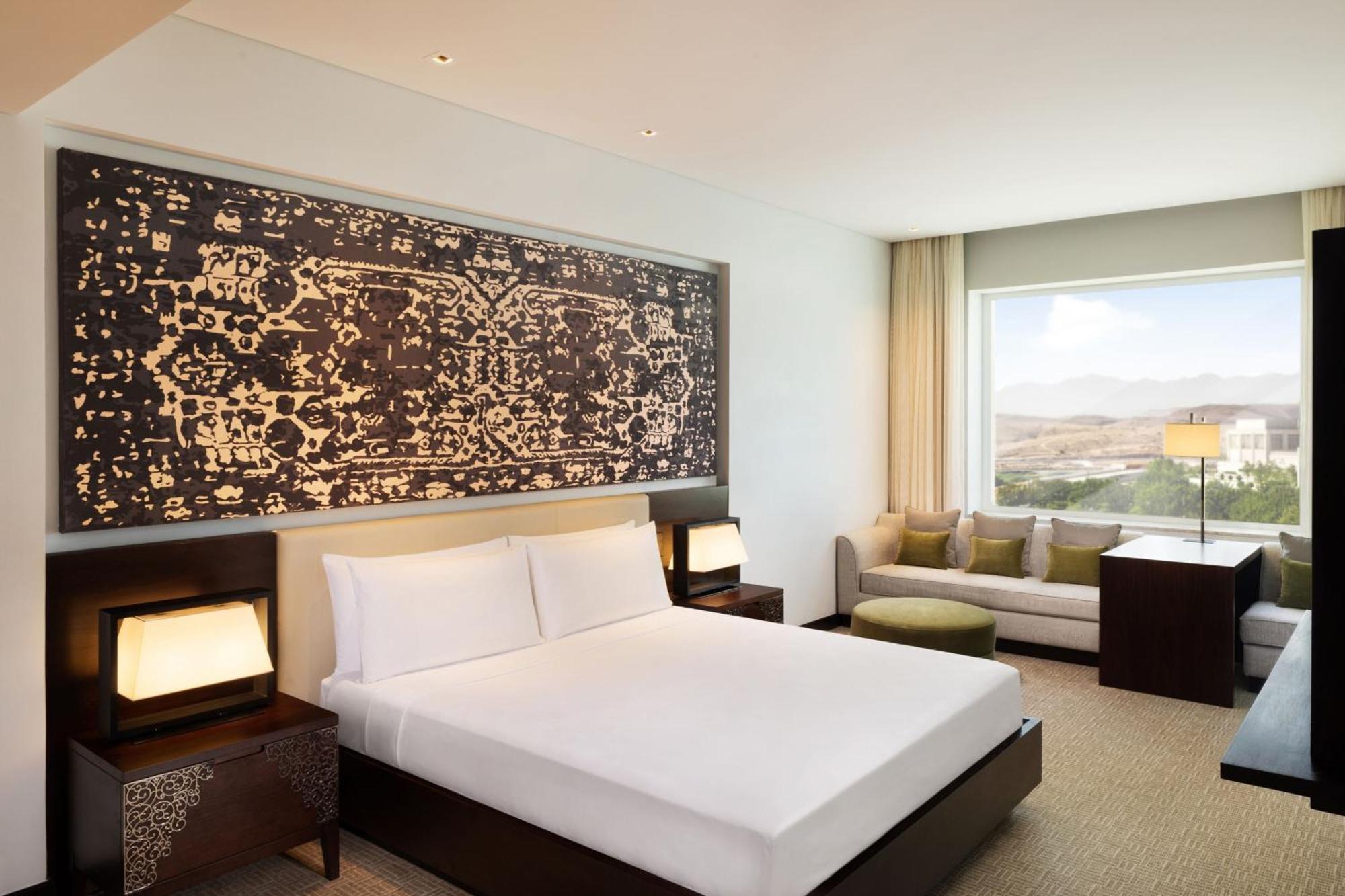 Executive King Room 24-hour Lounge Access