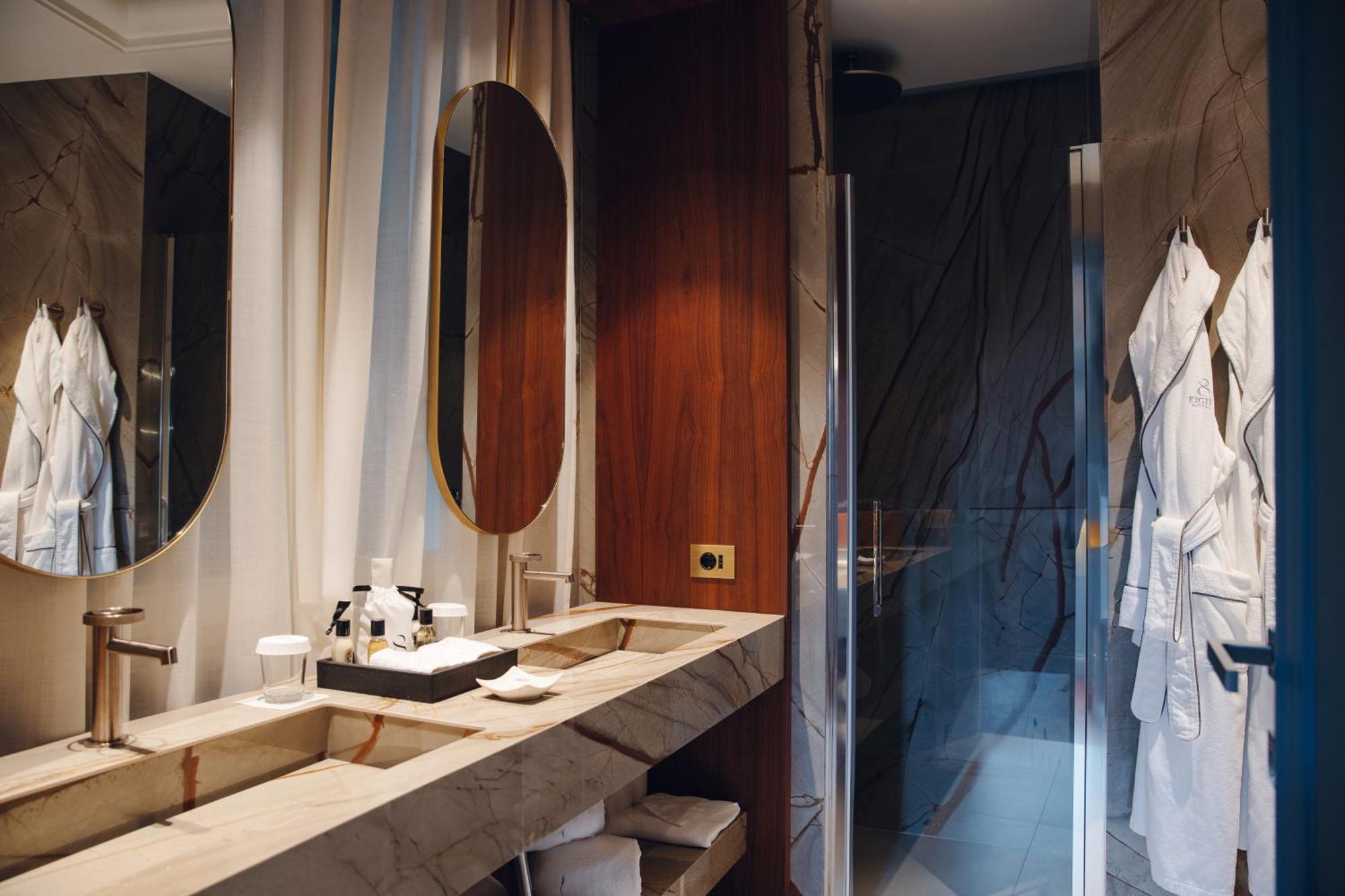 Eight Suite