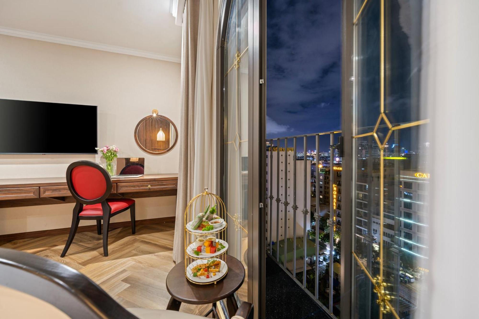Special Offer - Deluxe Twin Balcony City View