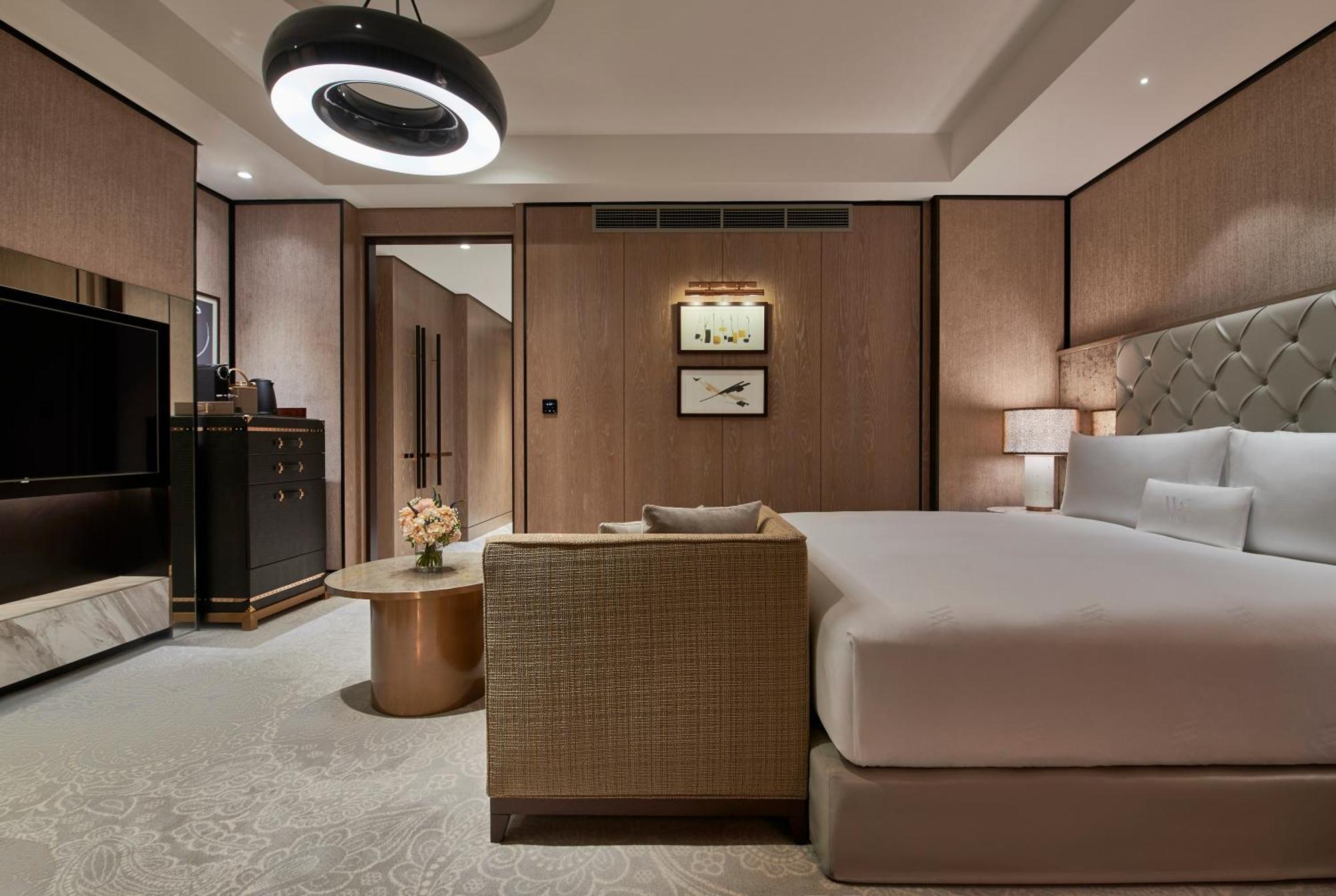 Deluxe King Room DIFC Skyline View,1519682728:JPEG