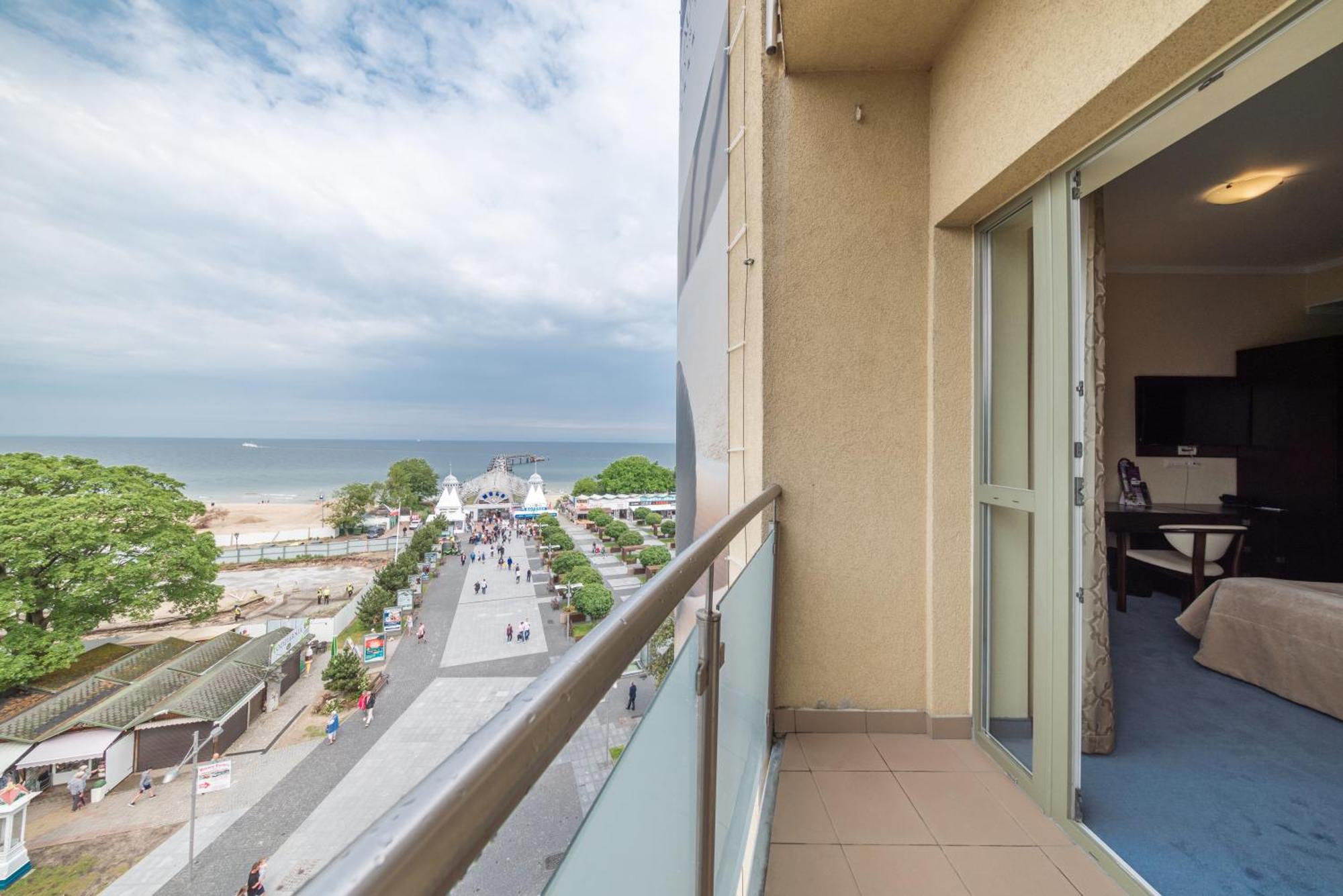 Double or Twin Room Extra Bed Sea View