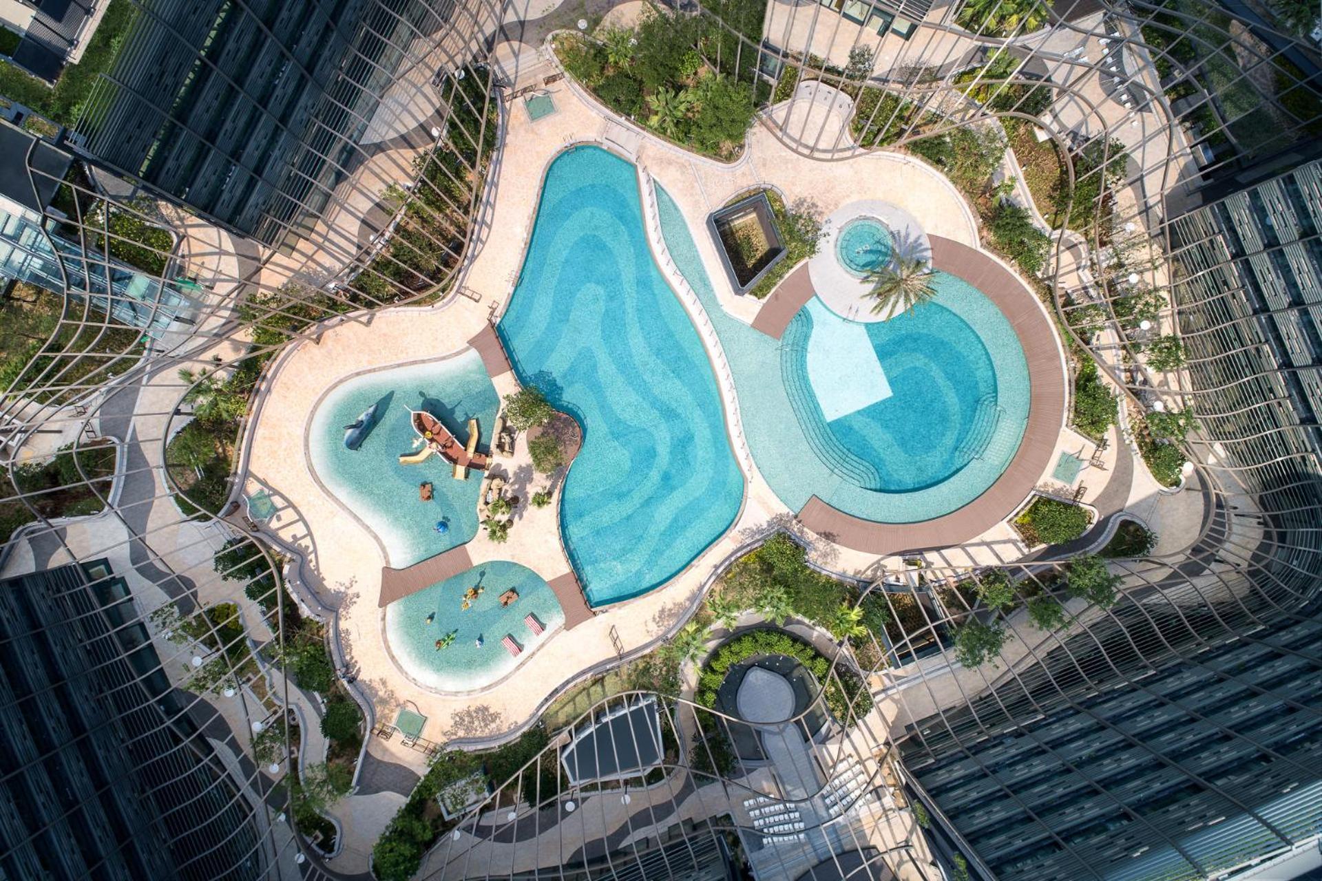Grand Premier King Room with Pool View