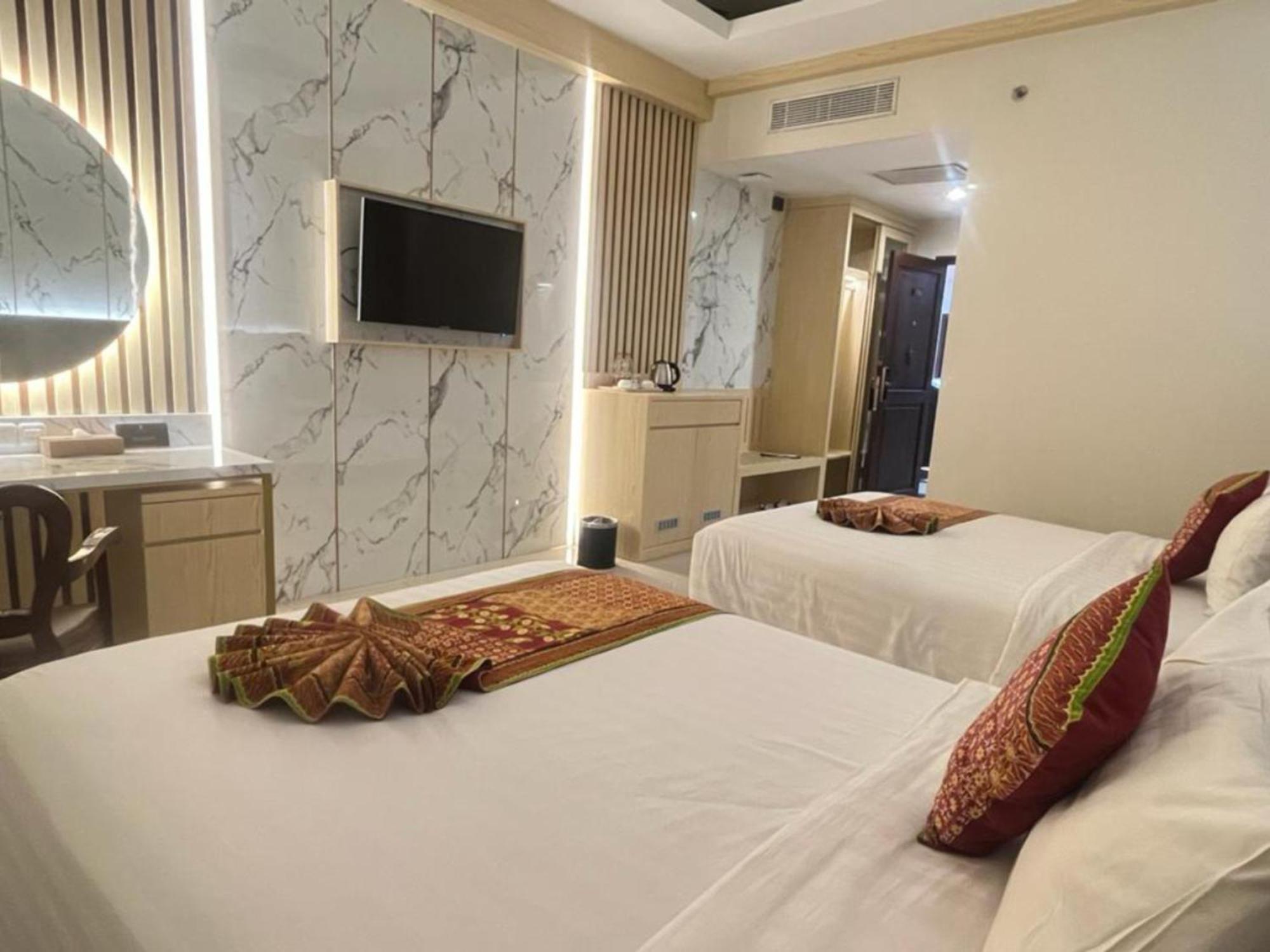 Deluxe Twin Room - No View