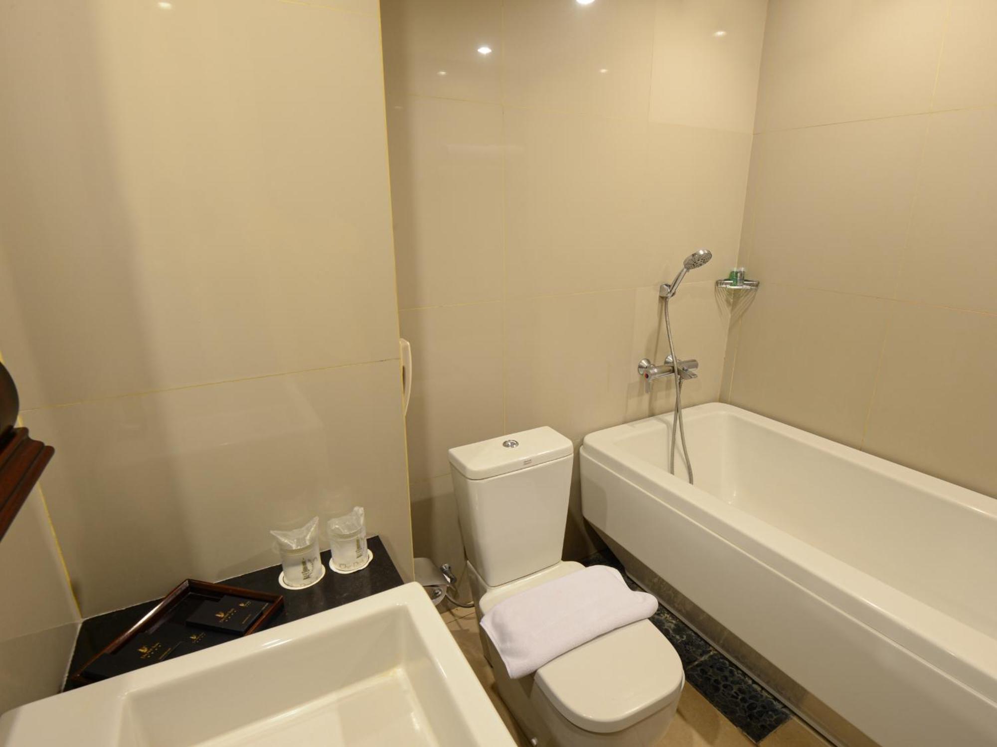 Corner Suite