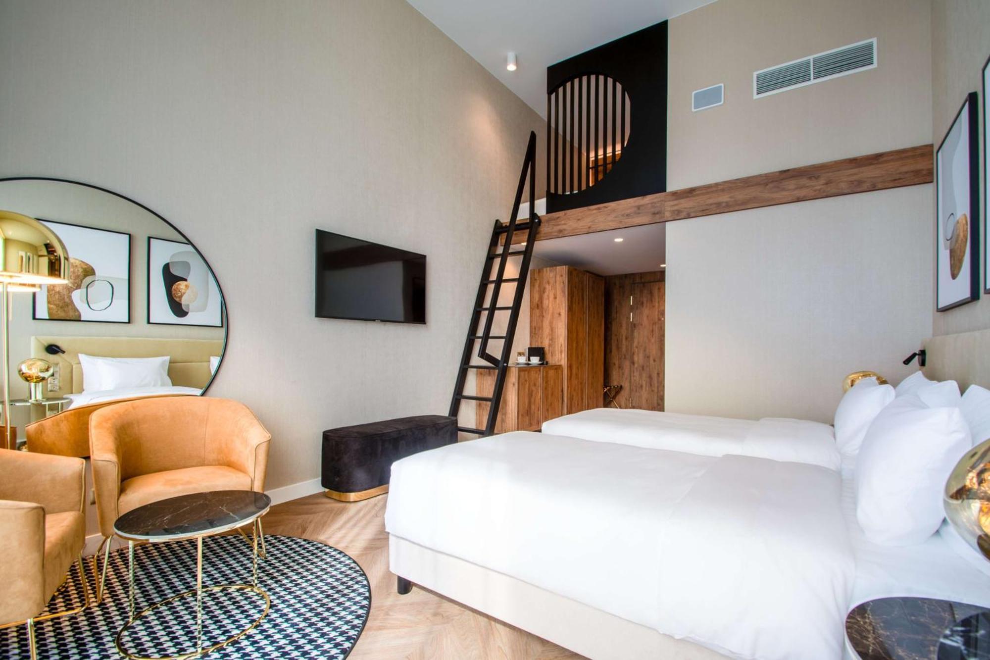 Family Room Mezzanine Balcony