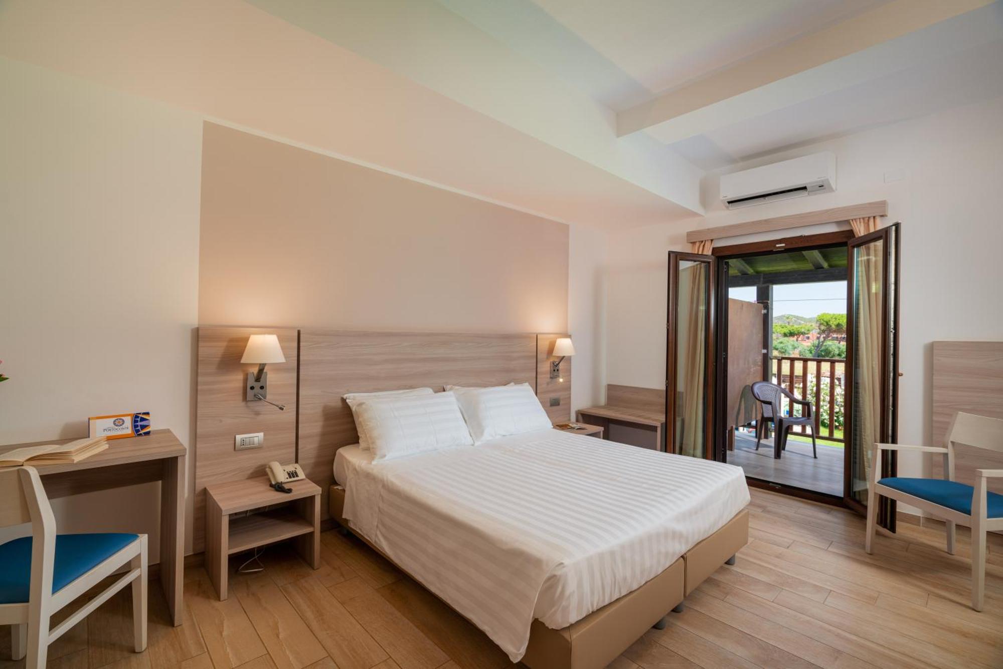 Suite Junior avec Vue Latérale sur la Mer