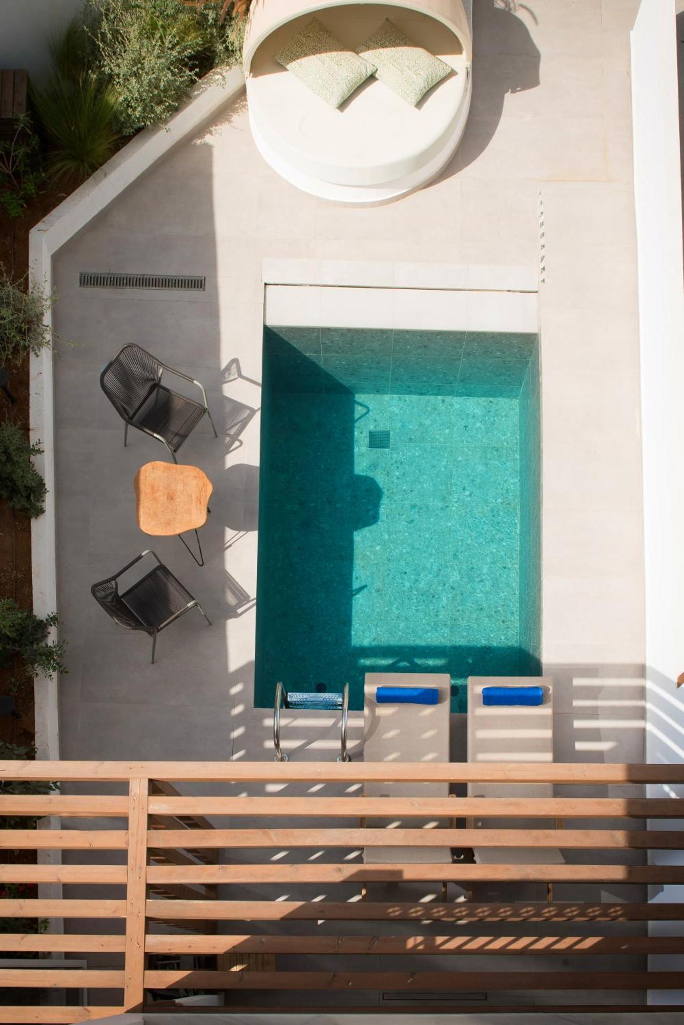 Superior Double Room Private Pool,1545466951:JPEG
