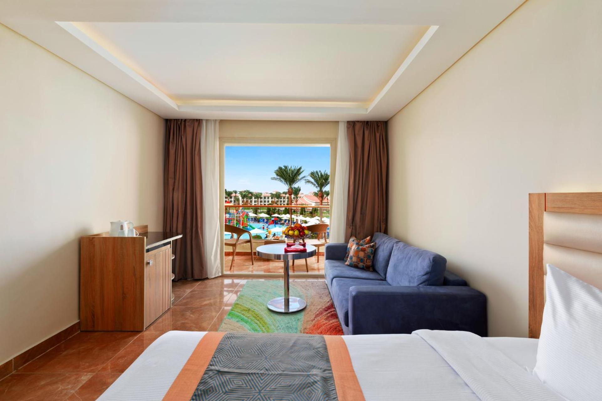 Deluxe Double or Twin Room Pool View