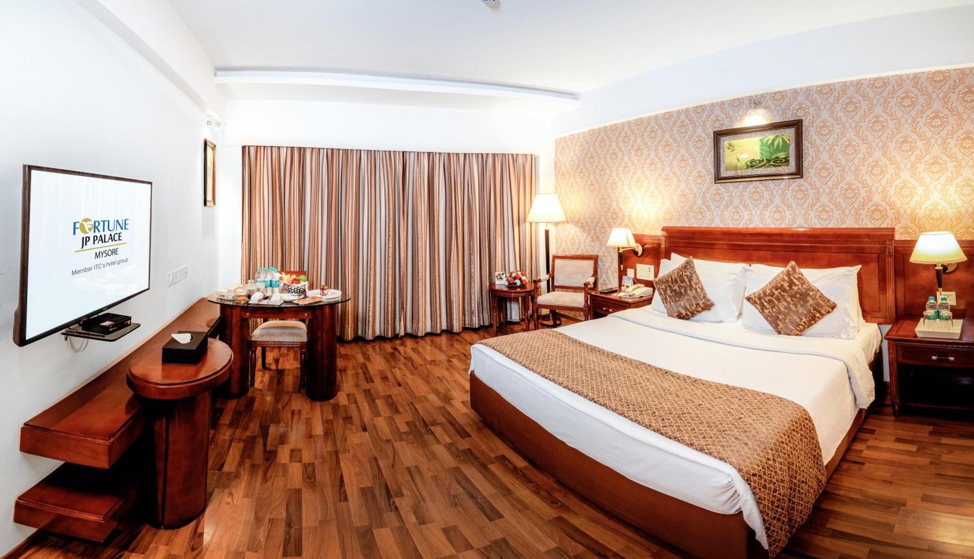 Club Double Room
