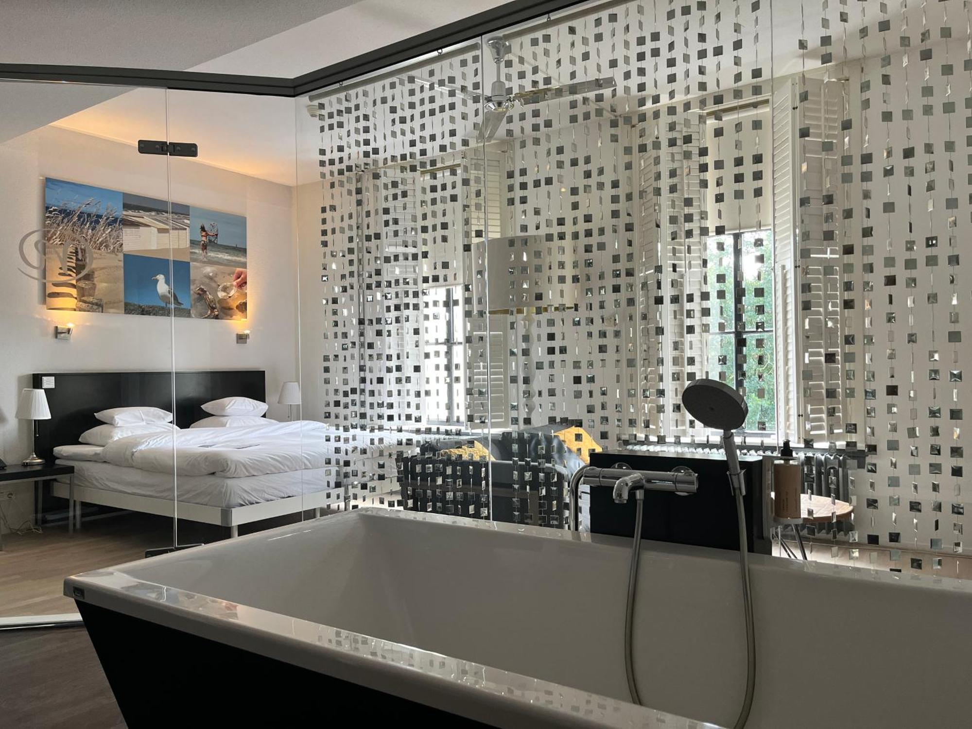 Waterfun Room