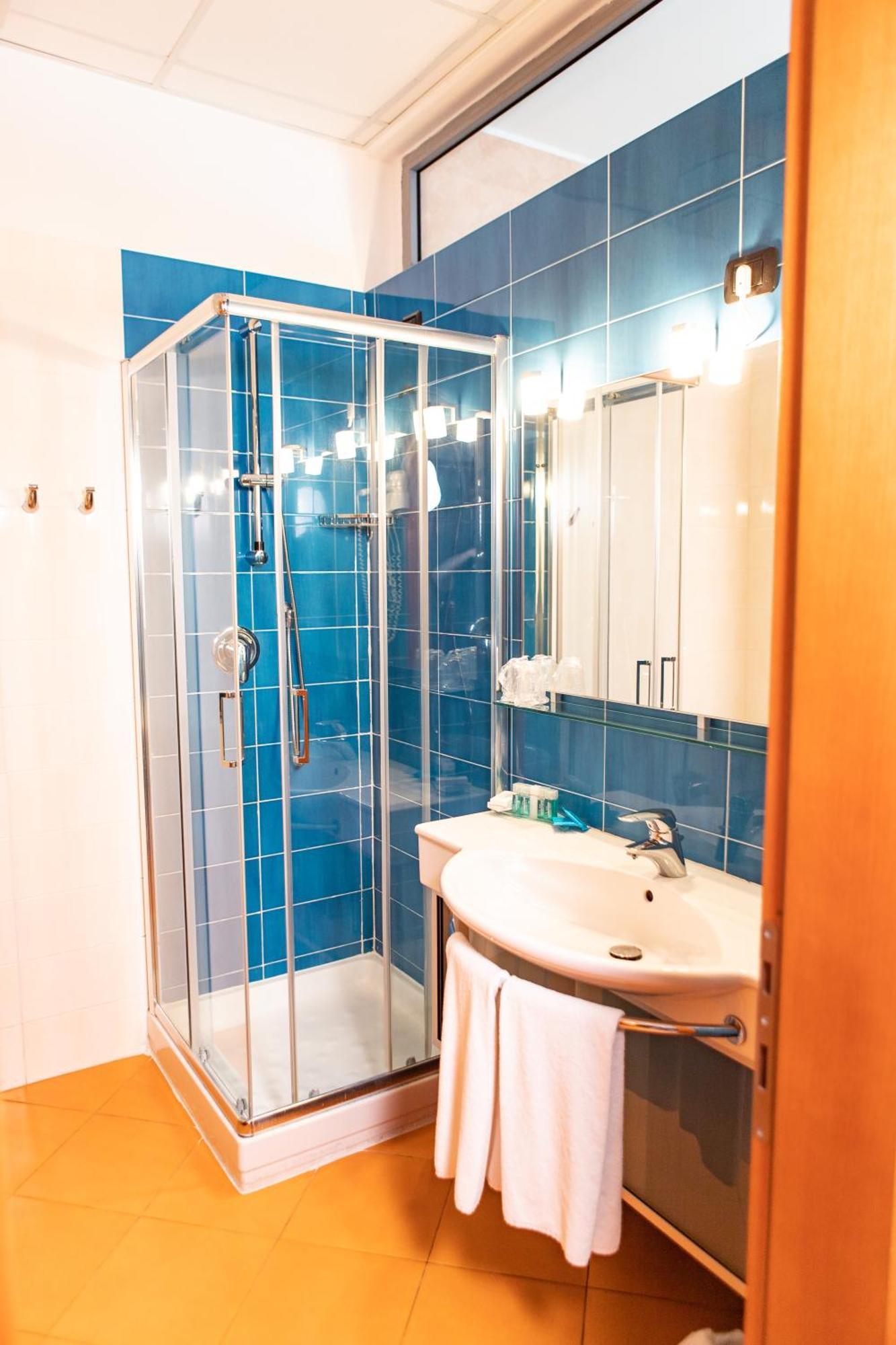 Queen Room Sea View