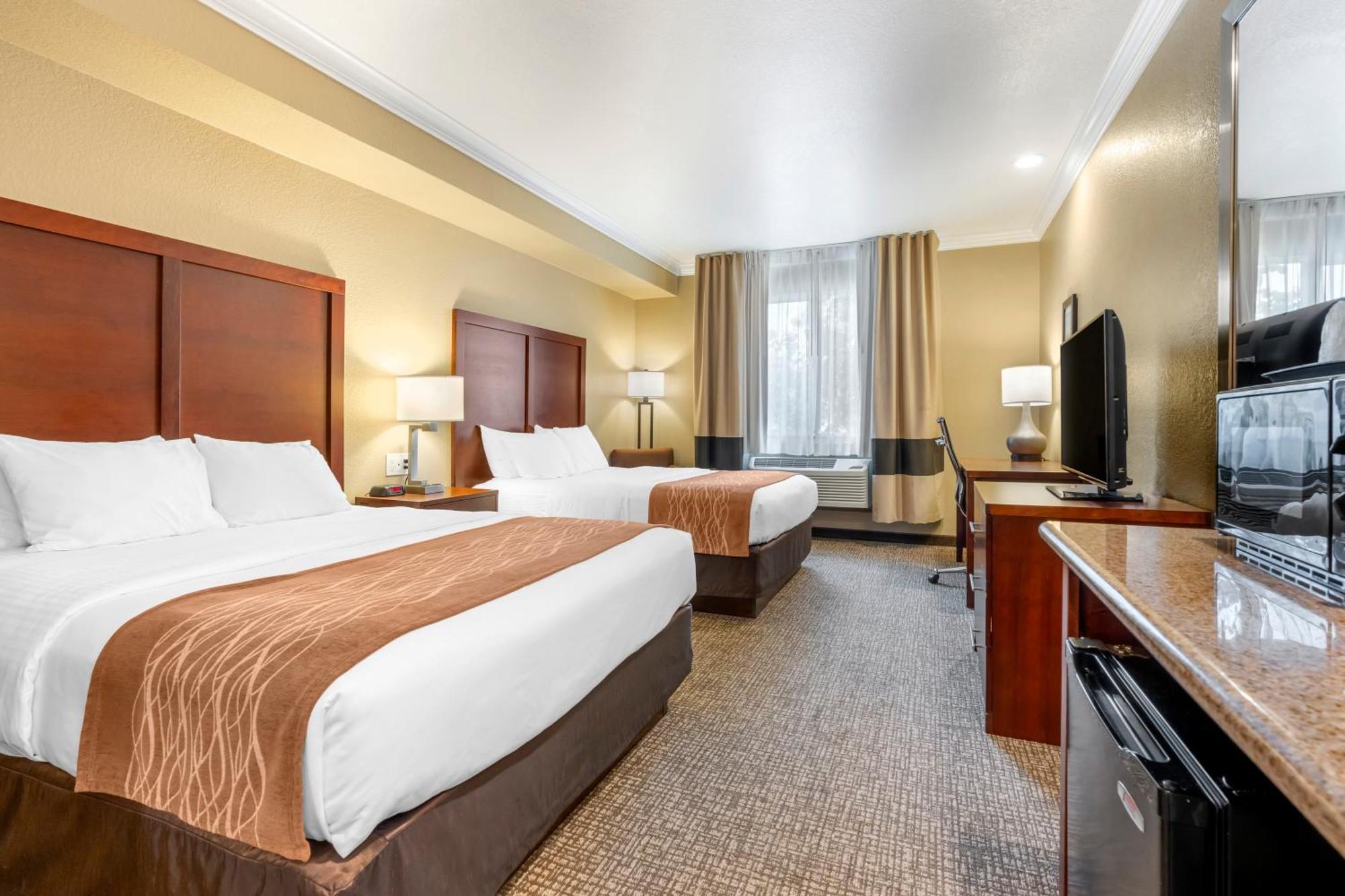 Queen Room with Two Queen Beds - Accessible/Non-Smoking