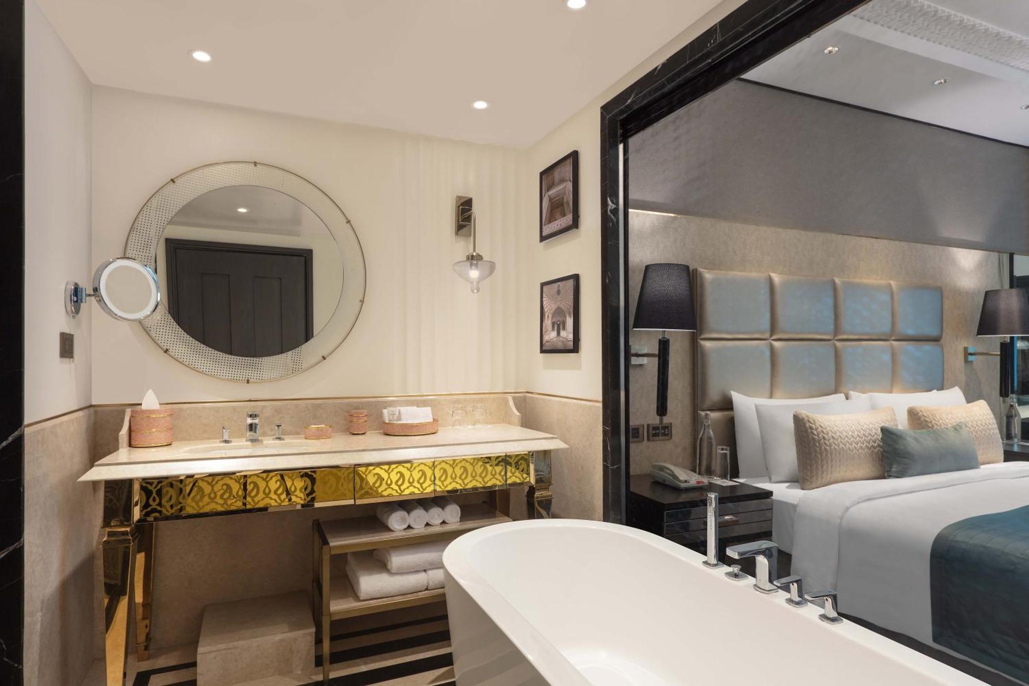 Twin Room - Club Level