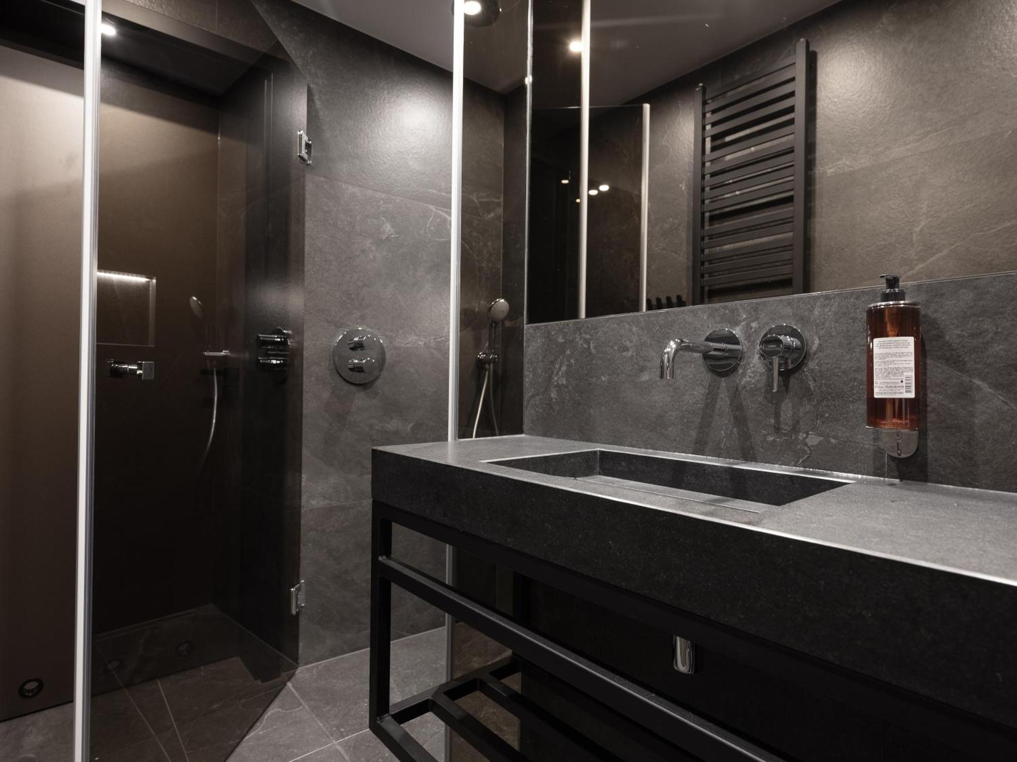 Penthouse Suite Jacuzzi