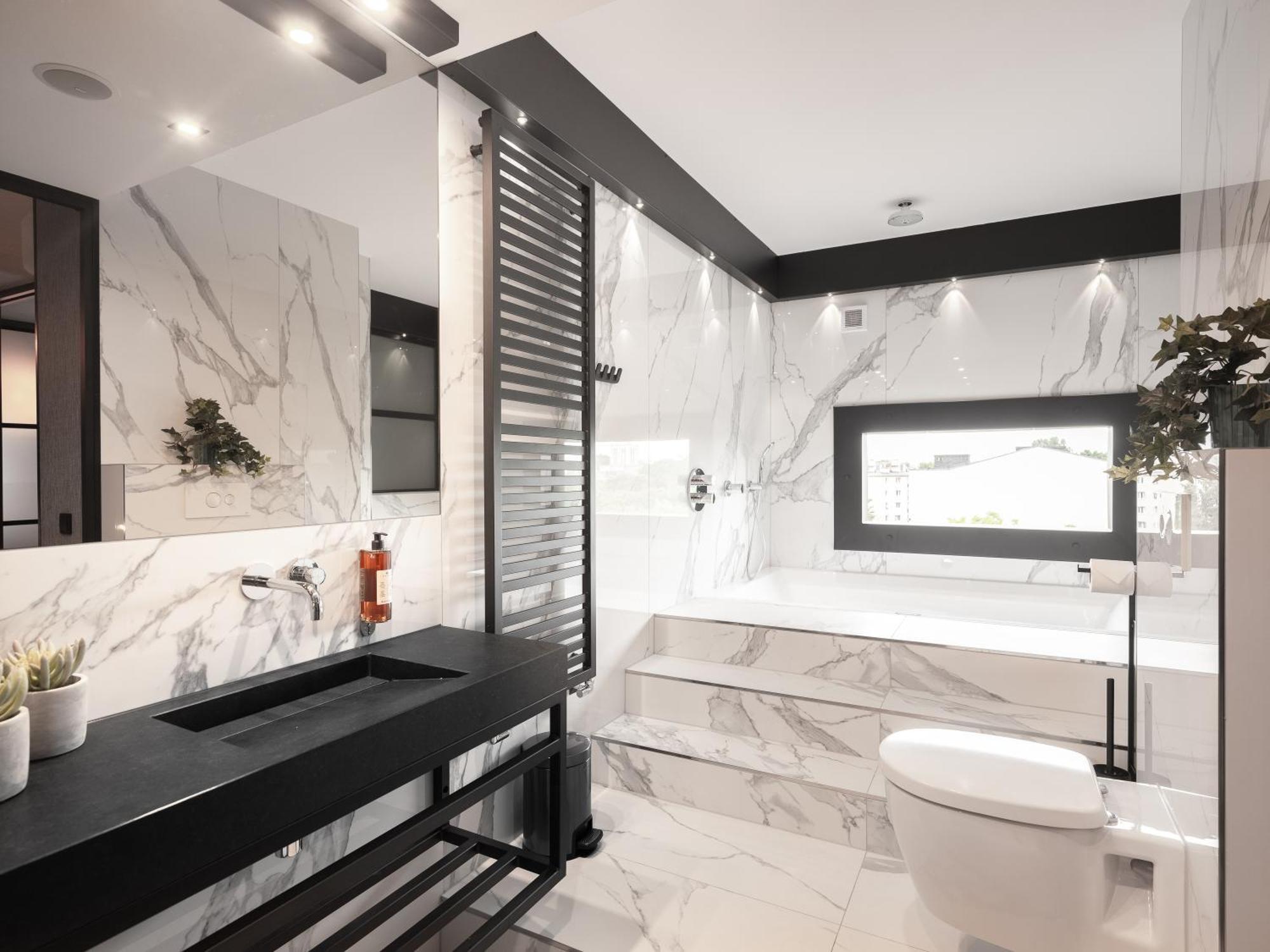 Penthouse Suite Jacuzzi