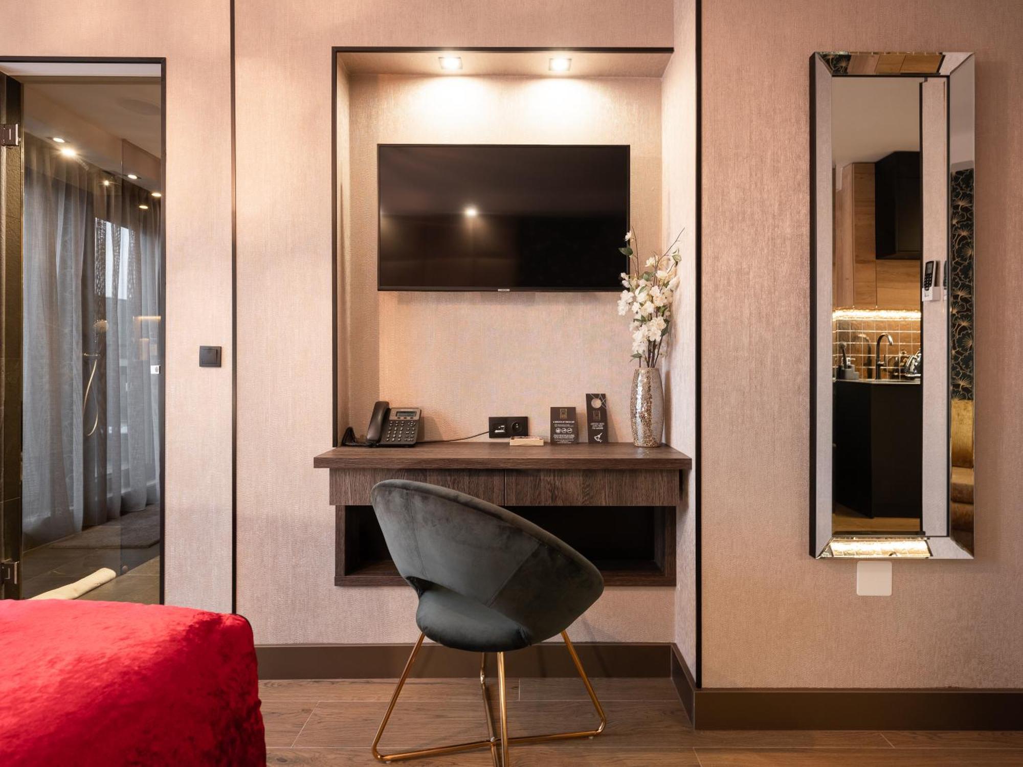Apartment Suite