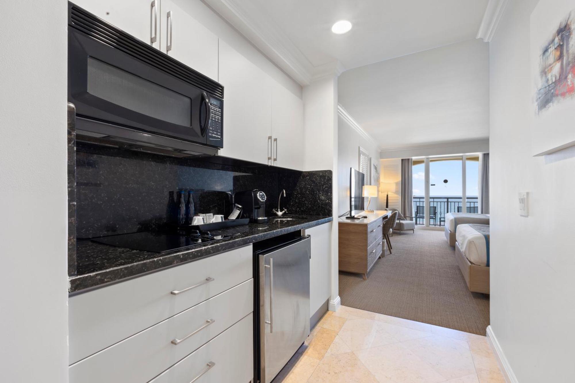 Queen Studio Oceanfront View